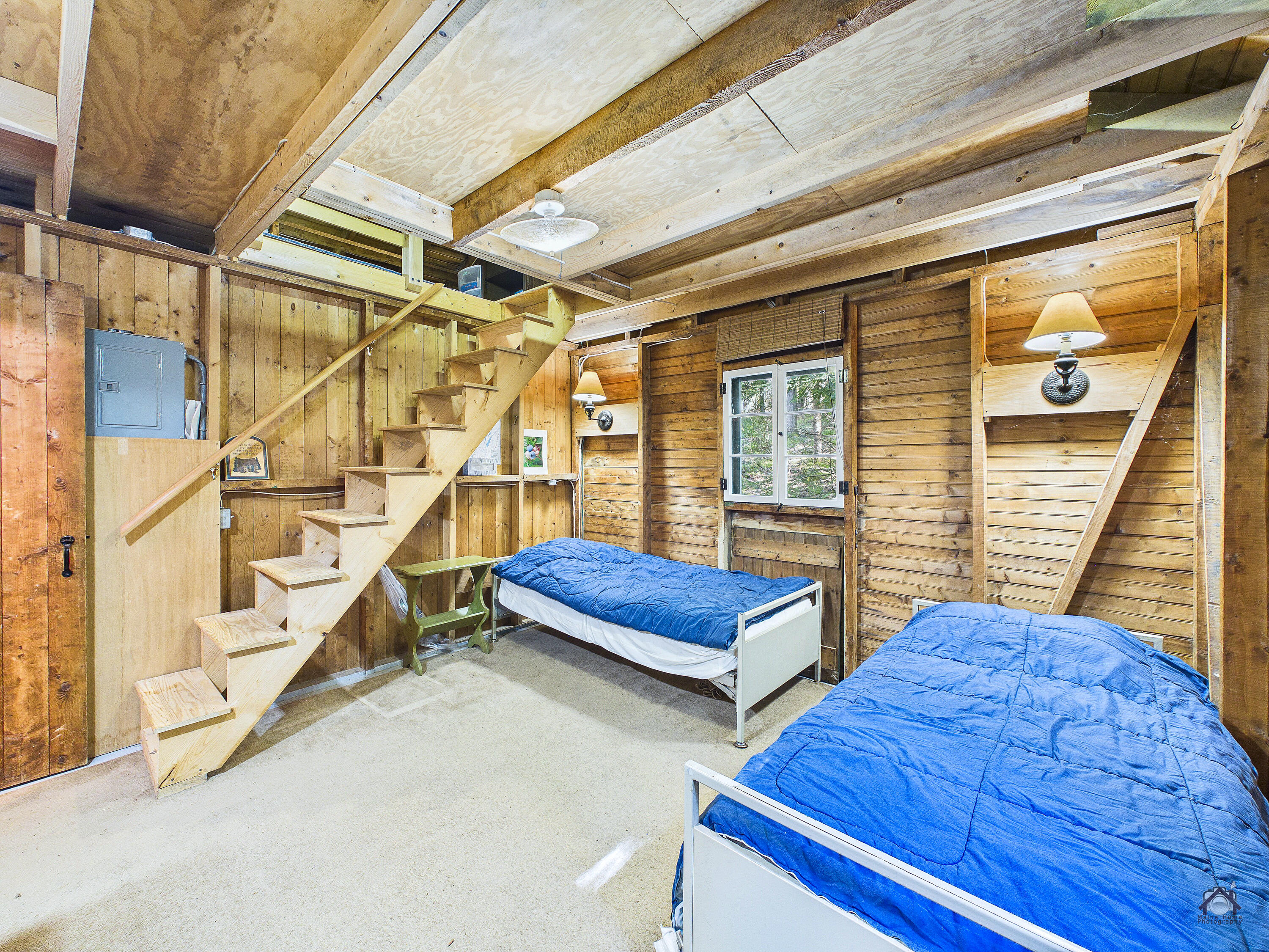 587 Scenic Drive E Property Photo 5