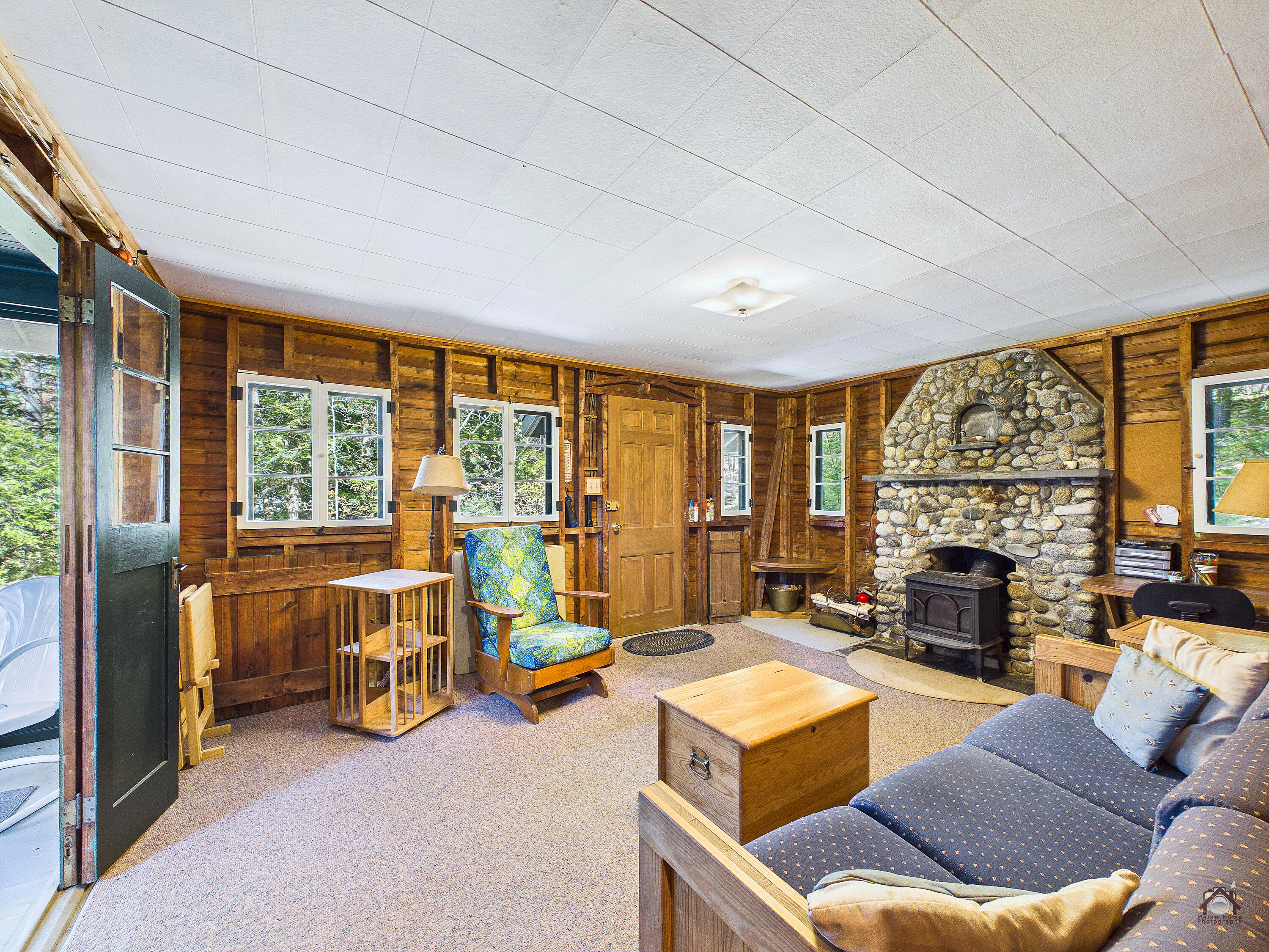 587 Scenic Drive E Property Photo 12
