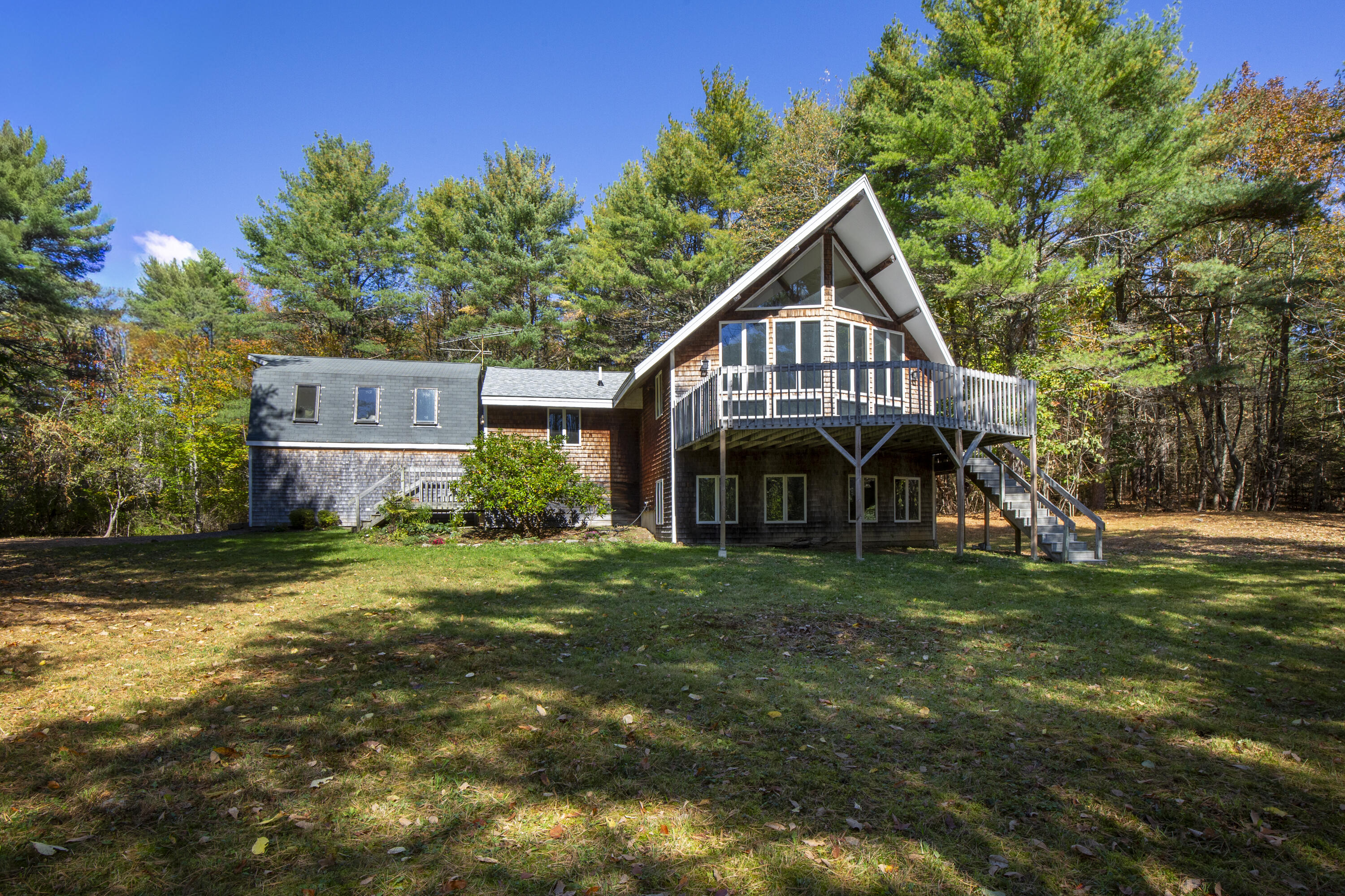 138 Cross Point Road Property Photo 1