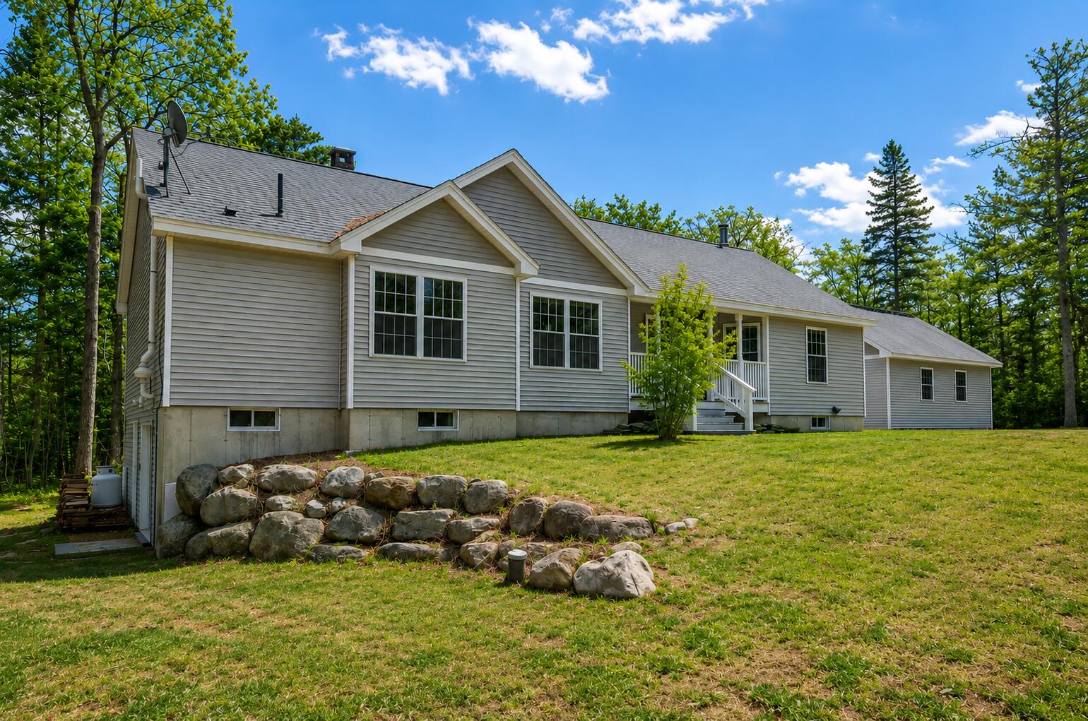 25 Kennel Brook Drive Property Photo 2