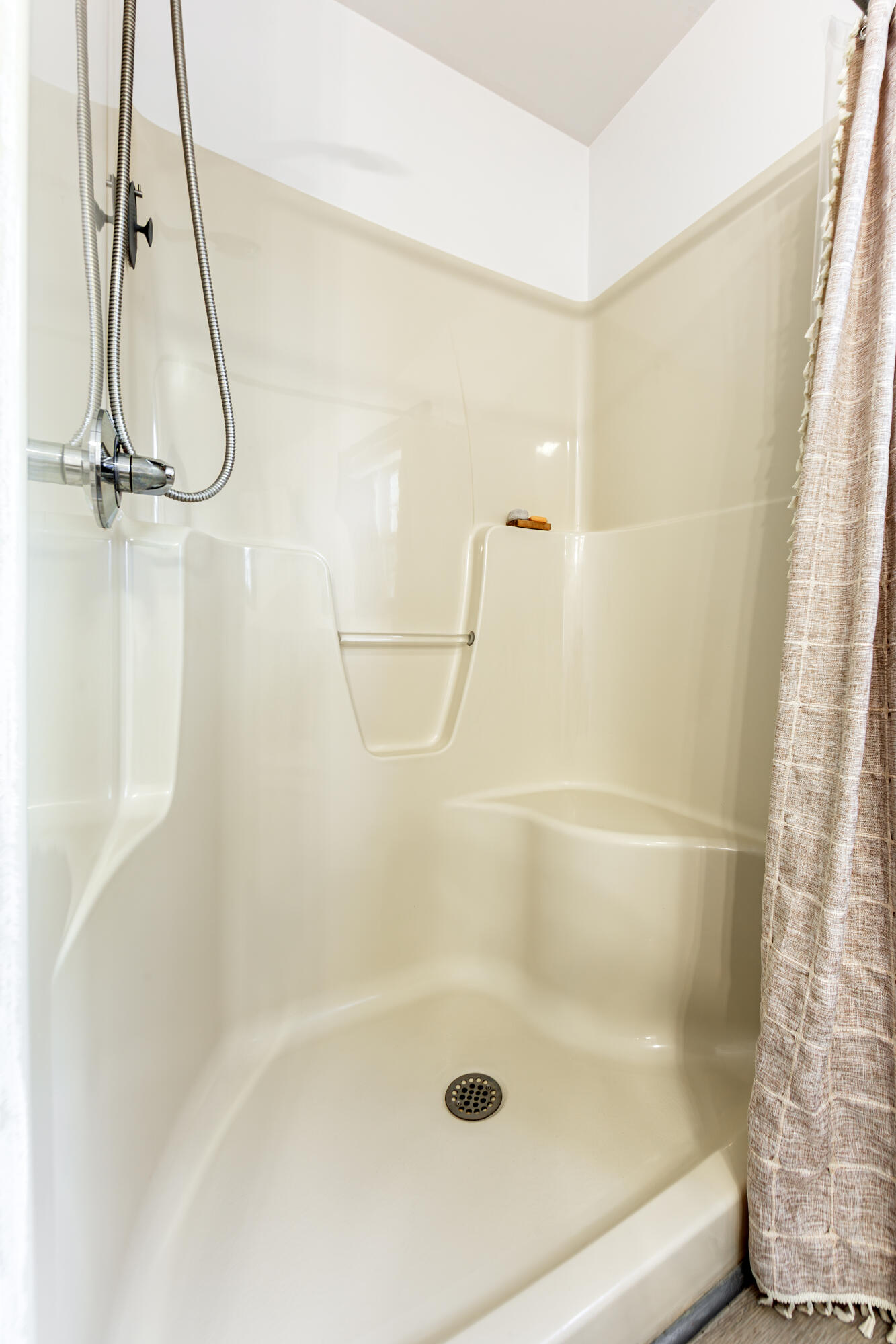 25 Kennel Brook Drive Property Photo 24