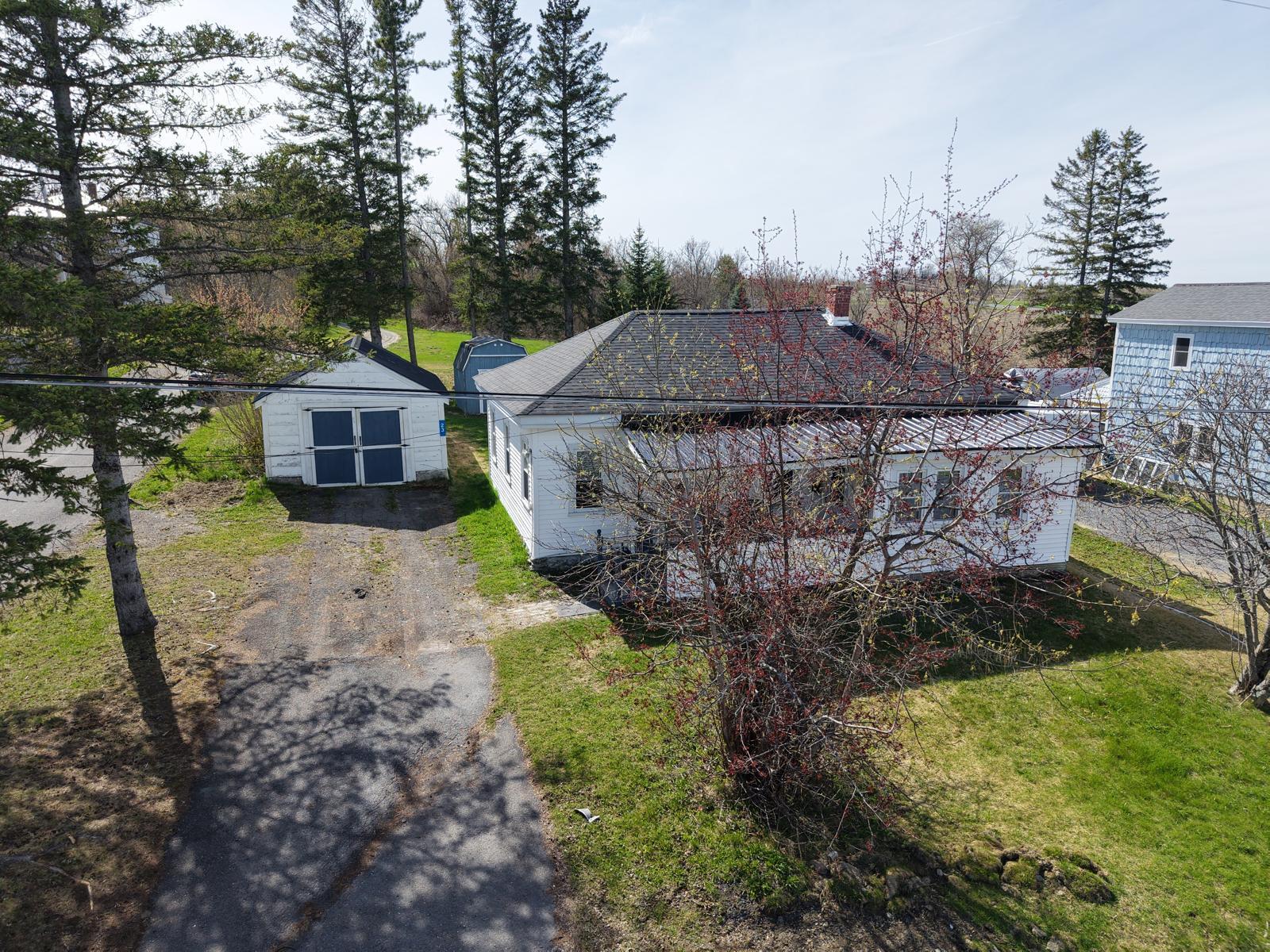23 Pleasant Street Property Photo 8