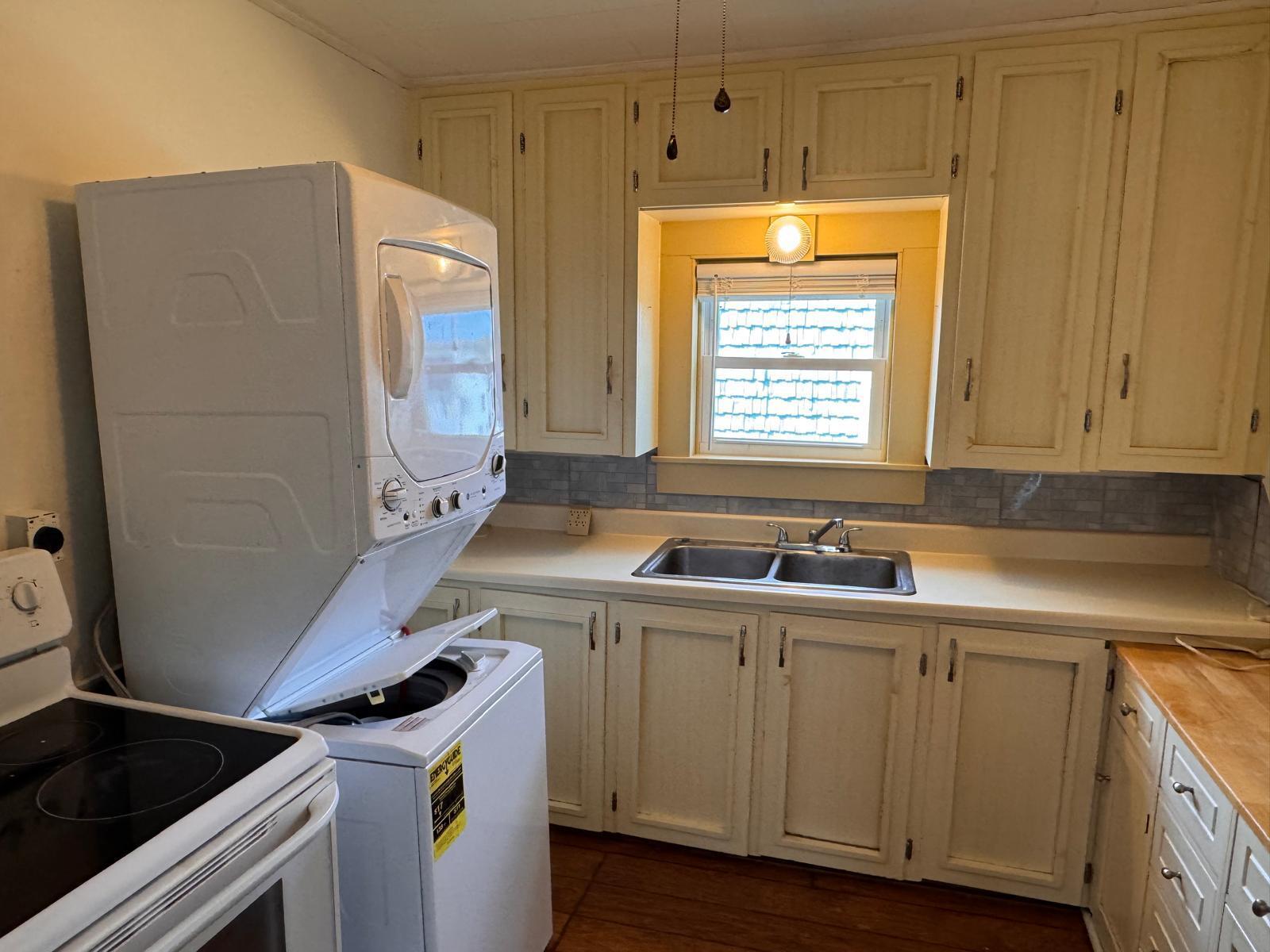 23 Pleasant Street Property Photo 13