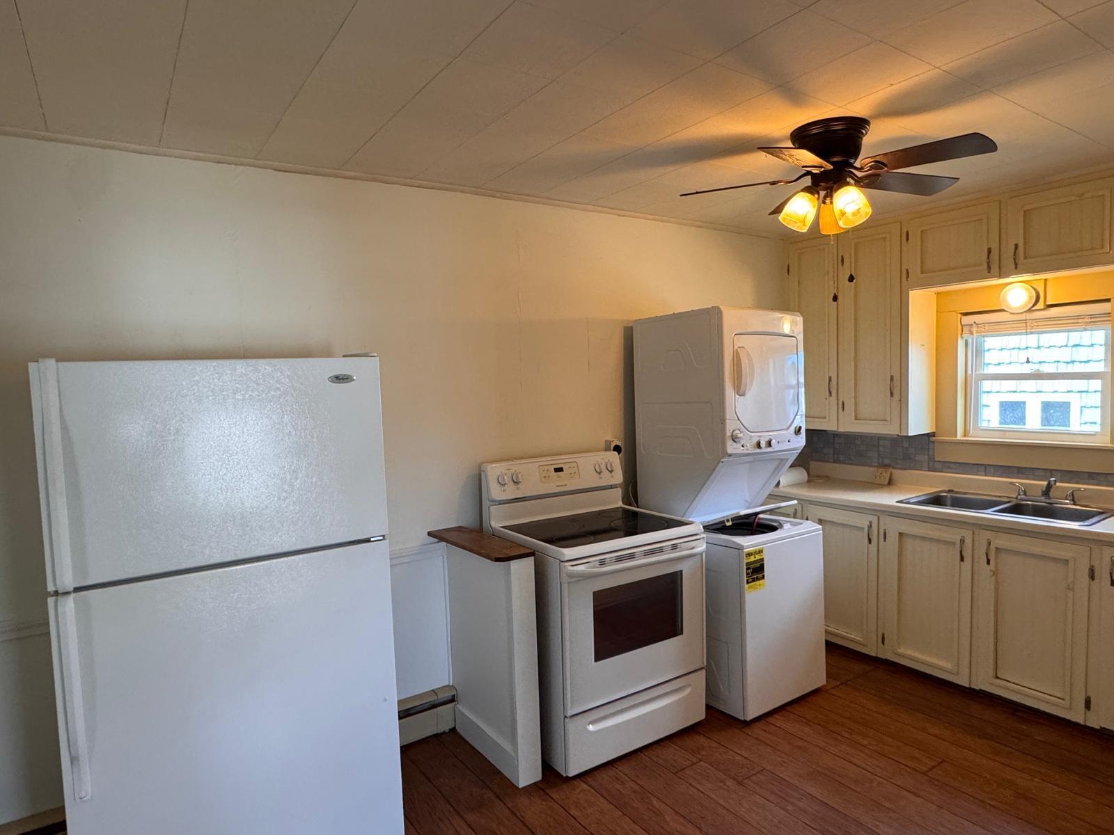 23 Pleasant Street Property Photo 14