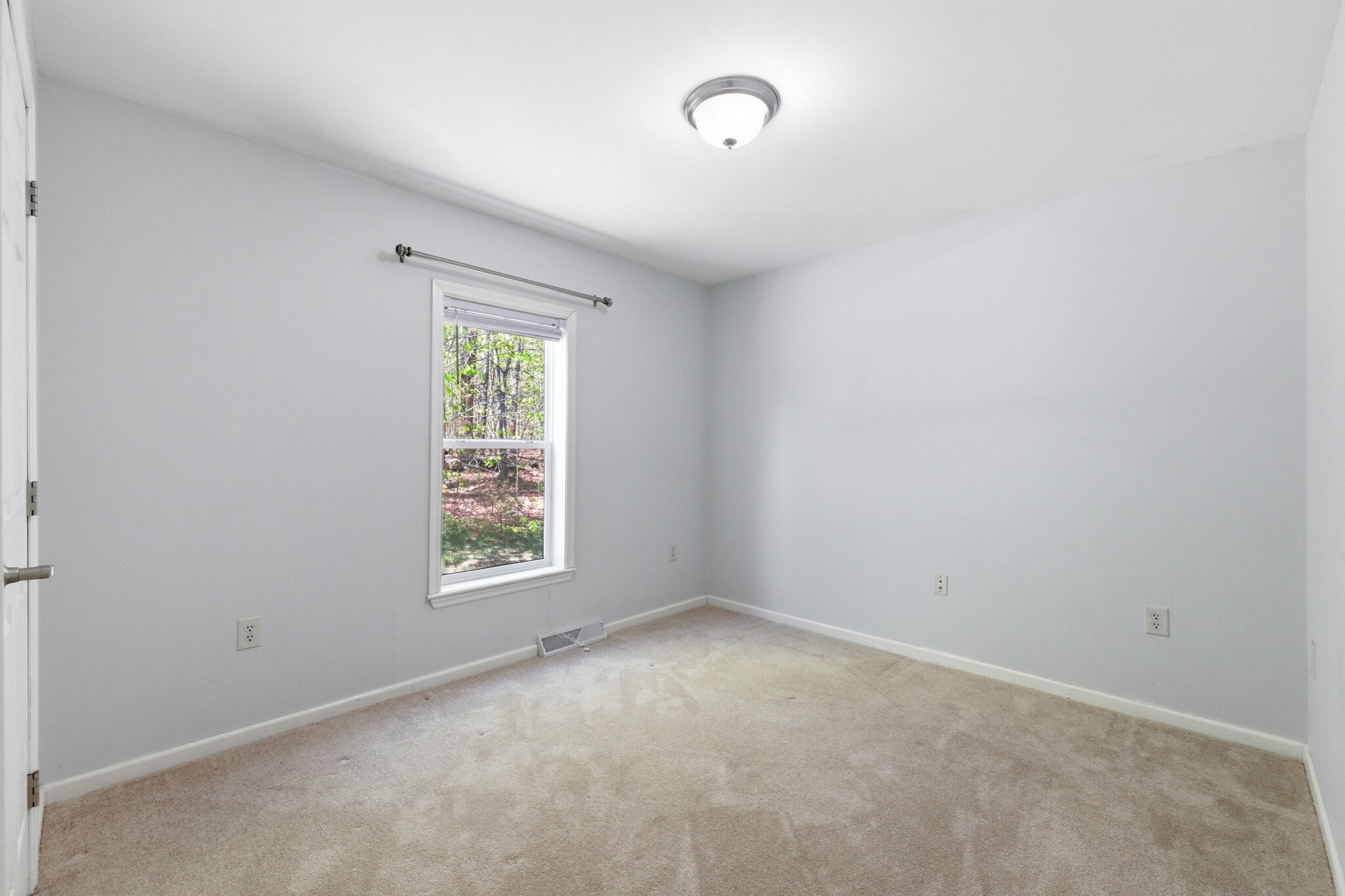 46 Caslyn Drive Property Photo 12