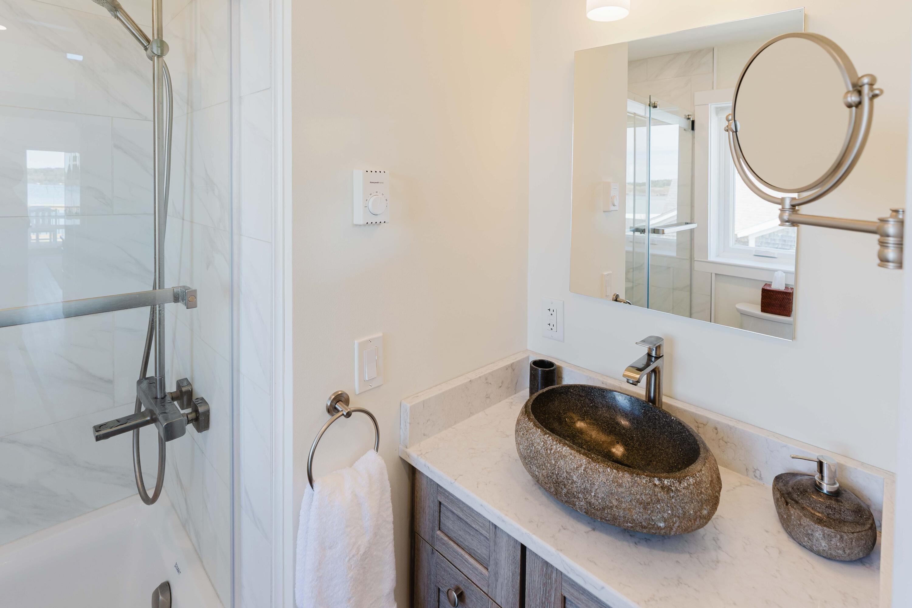 77 Johnson Street Property Photo 19