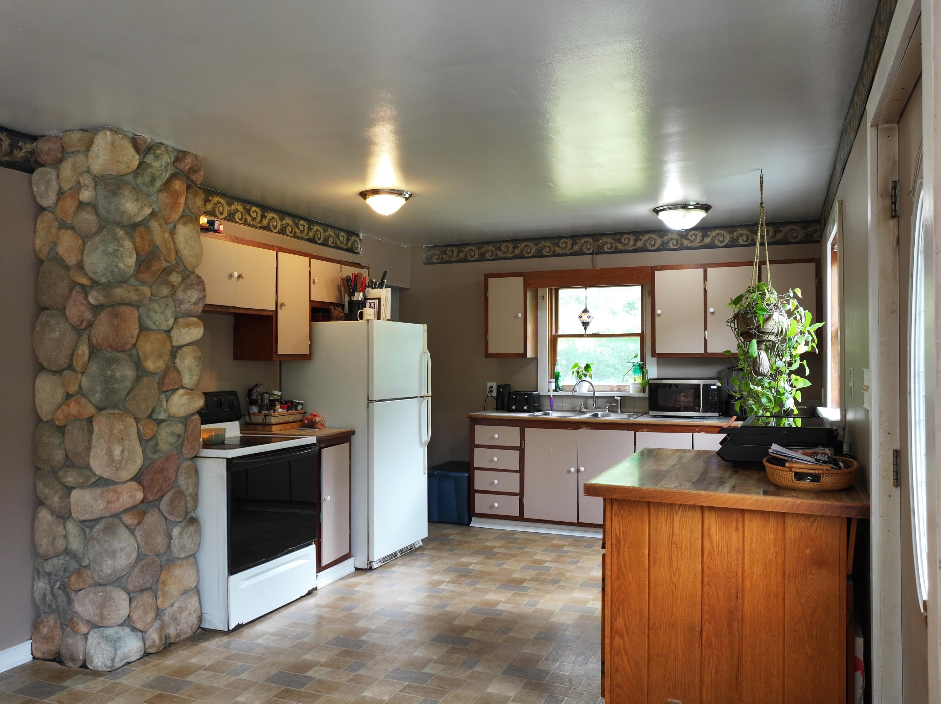 2120 Hallowell Road Property Photo 15