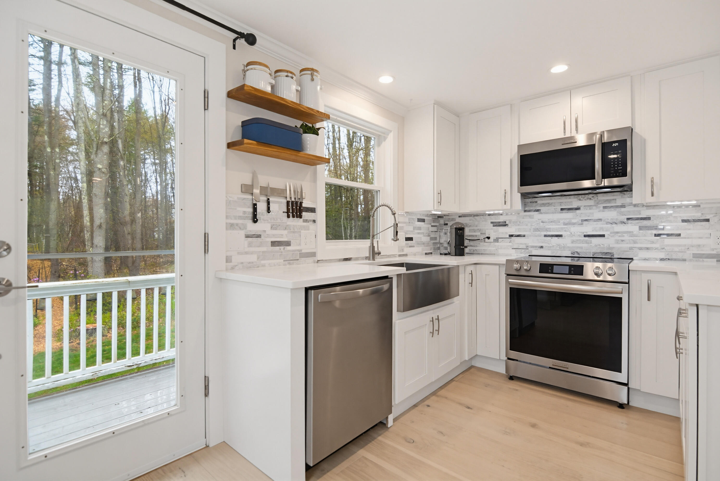 73 Autumn Lane Property Photo 12