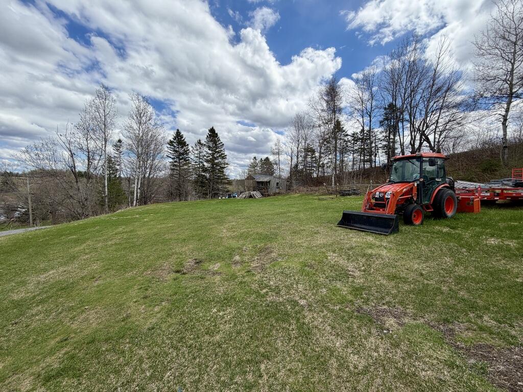 581 Robinson Road Property Photo 6