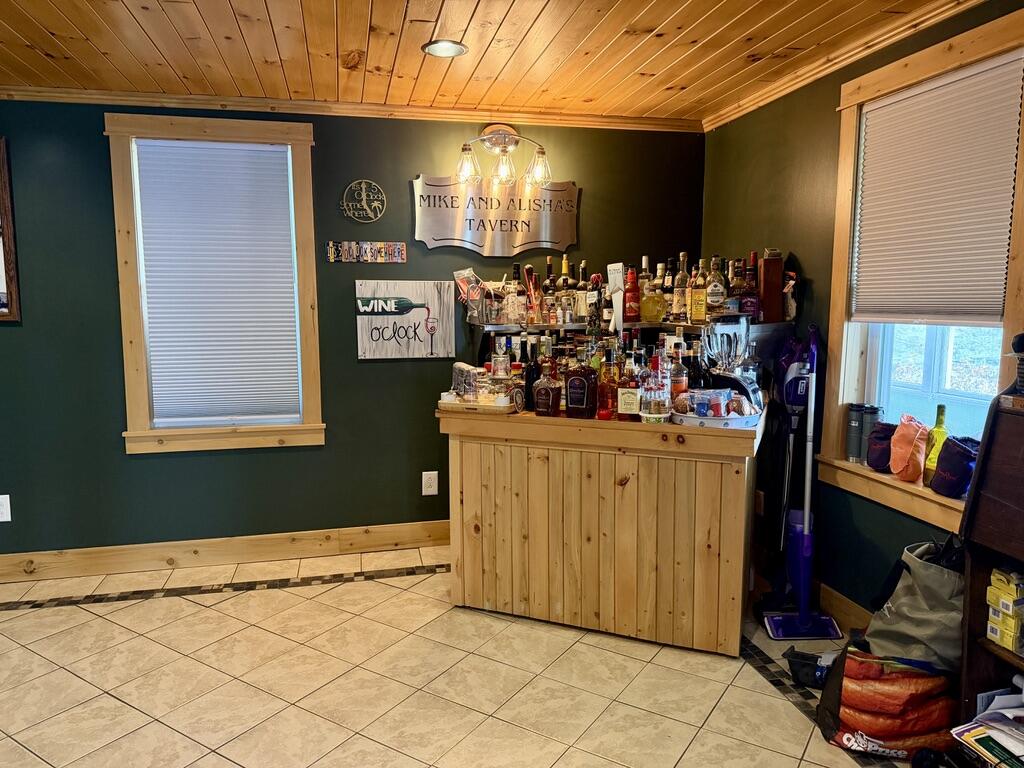 581 Robinson Road Property Photo 16