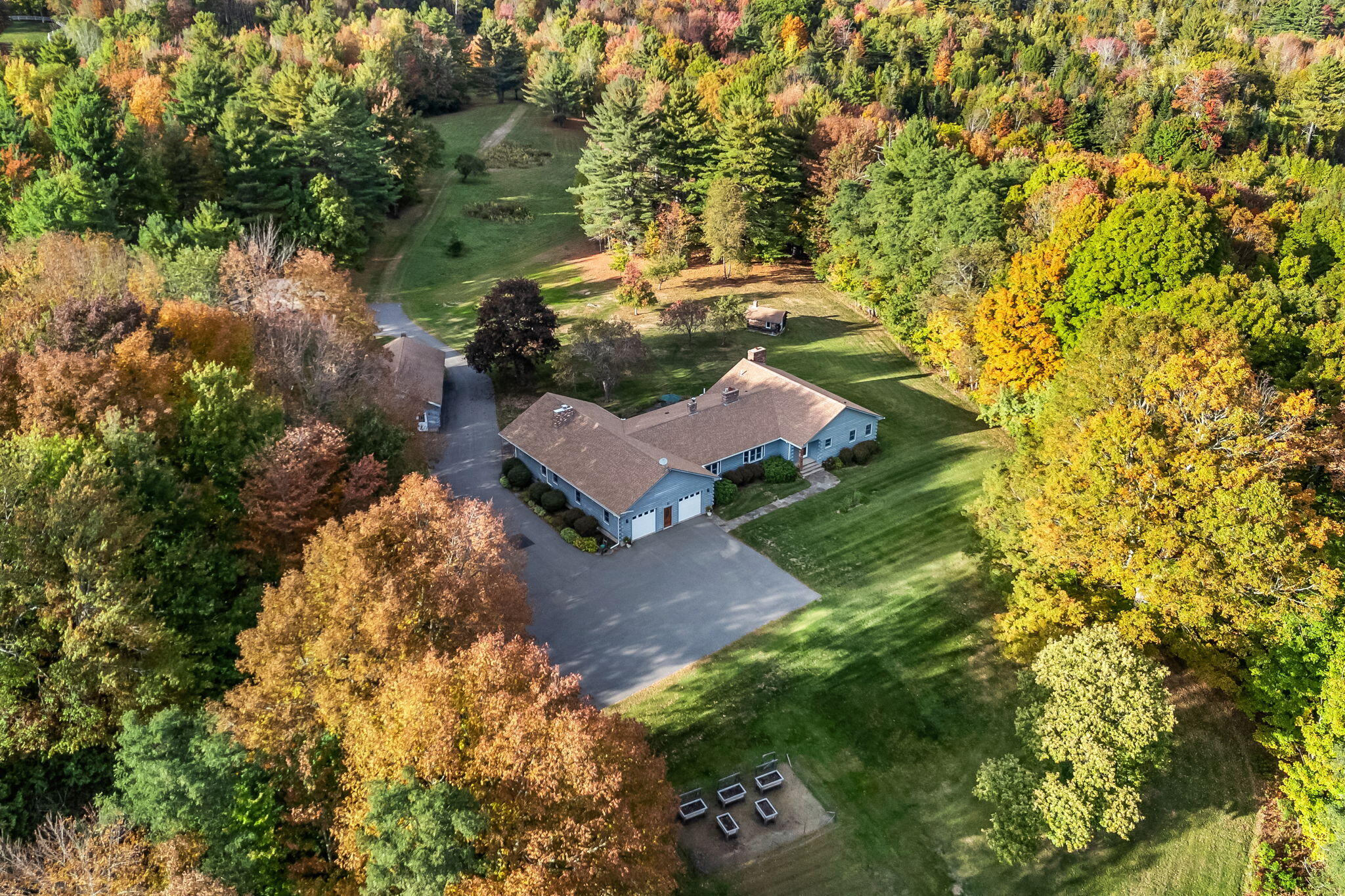 2416 Kennebec Road Property Photo 2