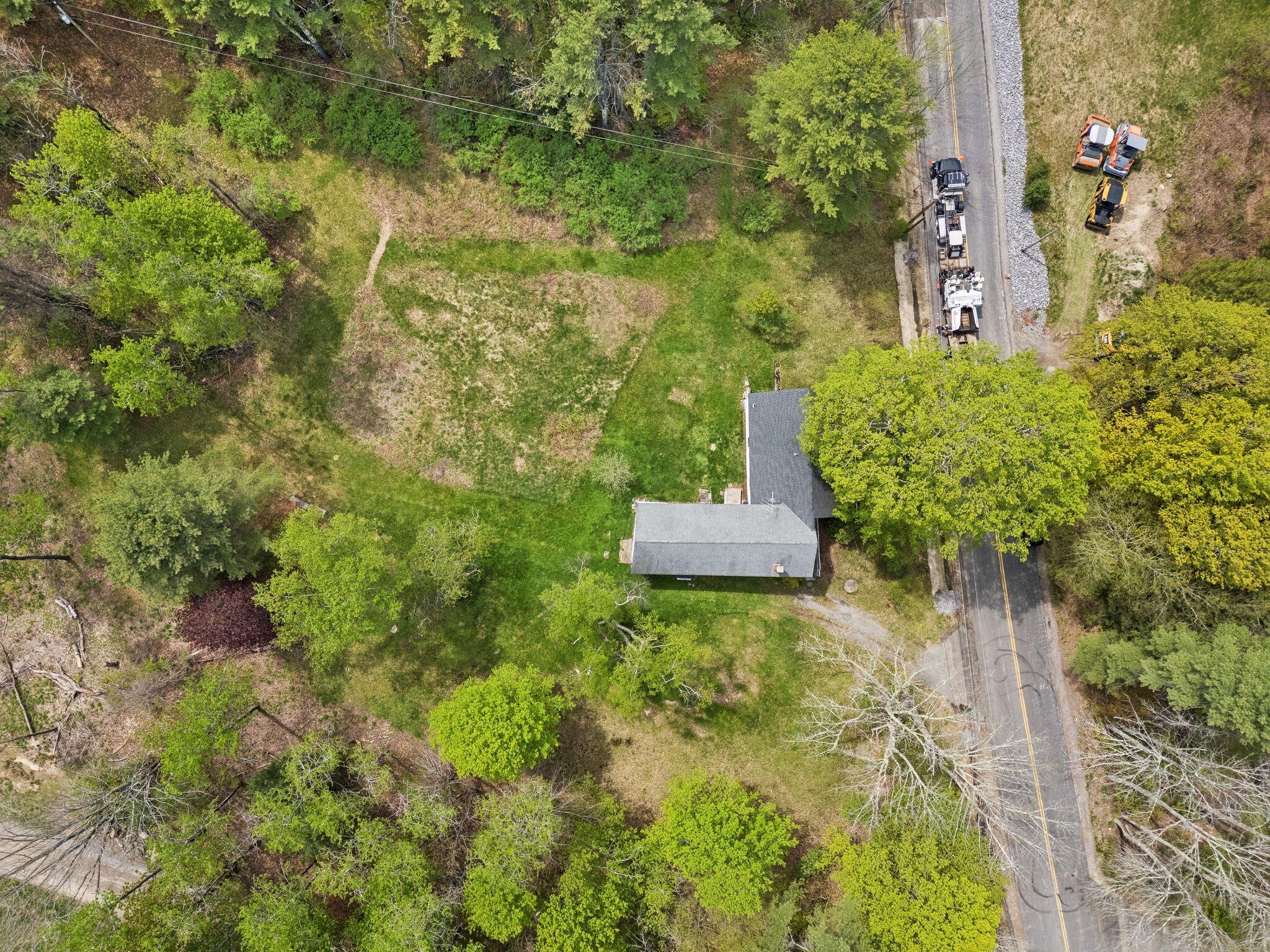 105 Hillside Road Property Photo 9