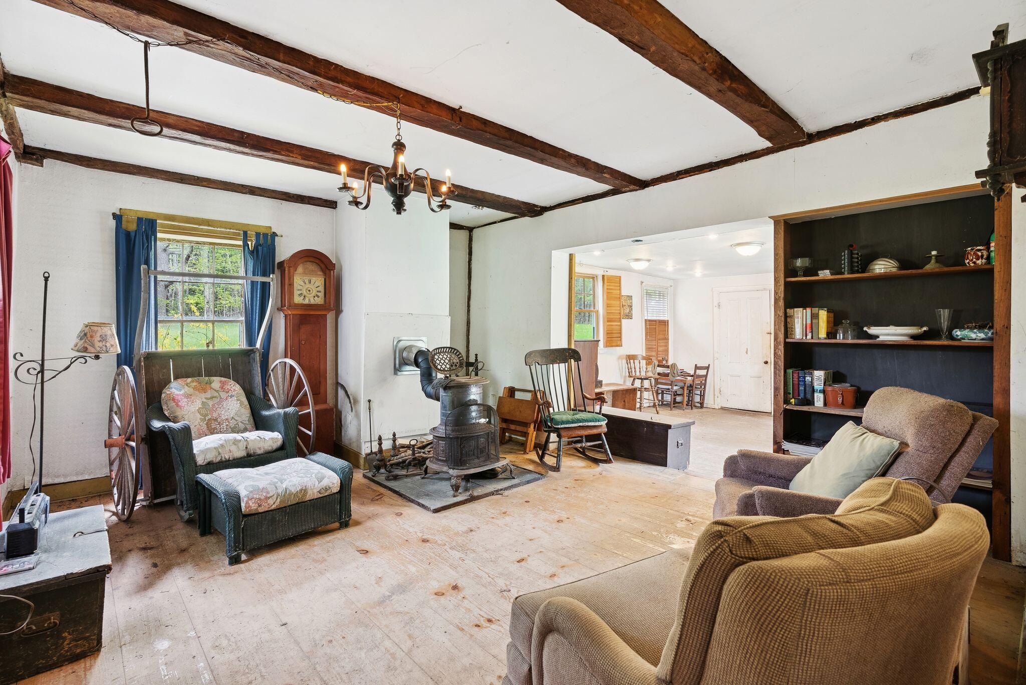 105 Hillside Road Property Photo 14