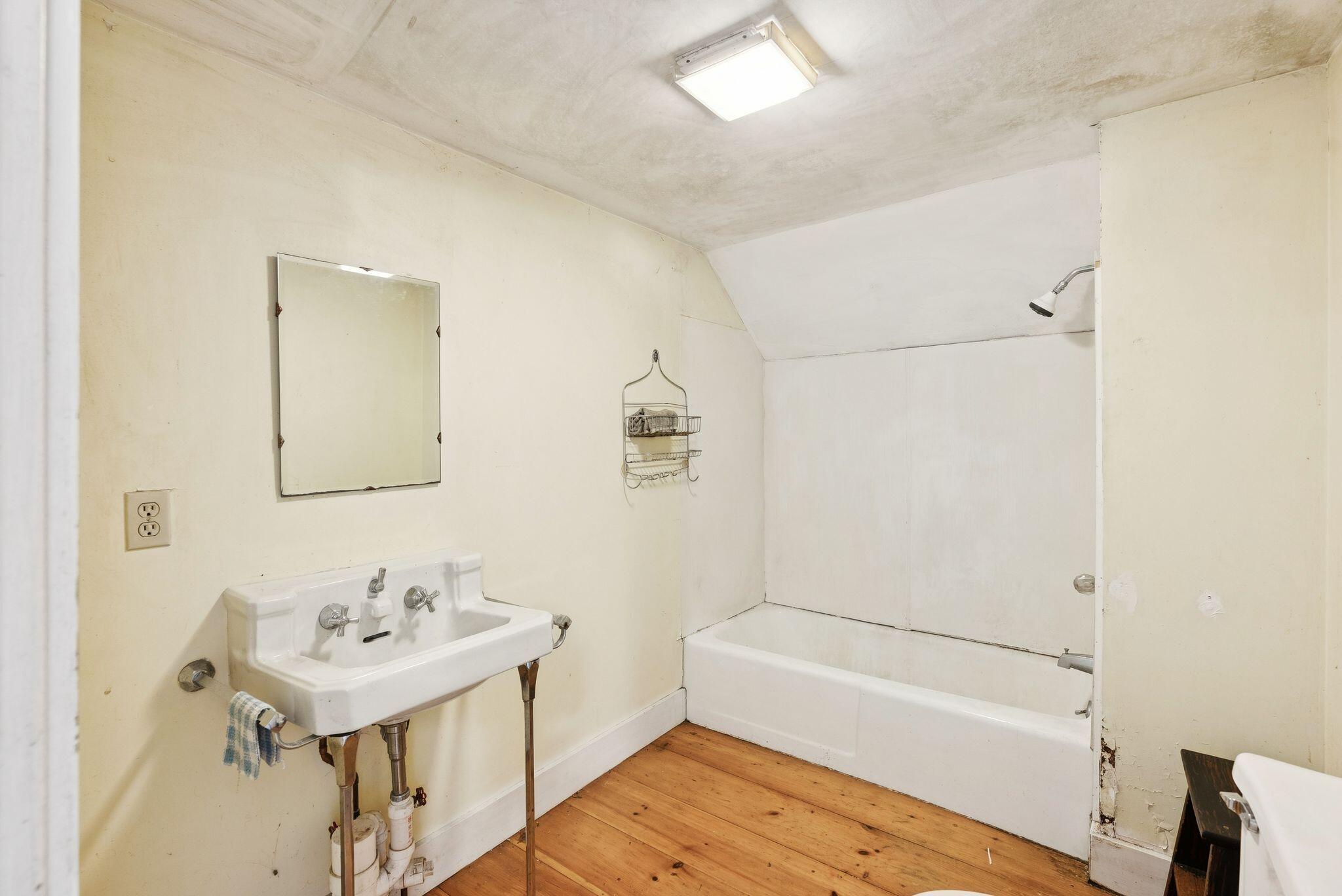 105 Hillside Road Property Photo 33