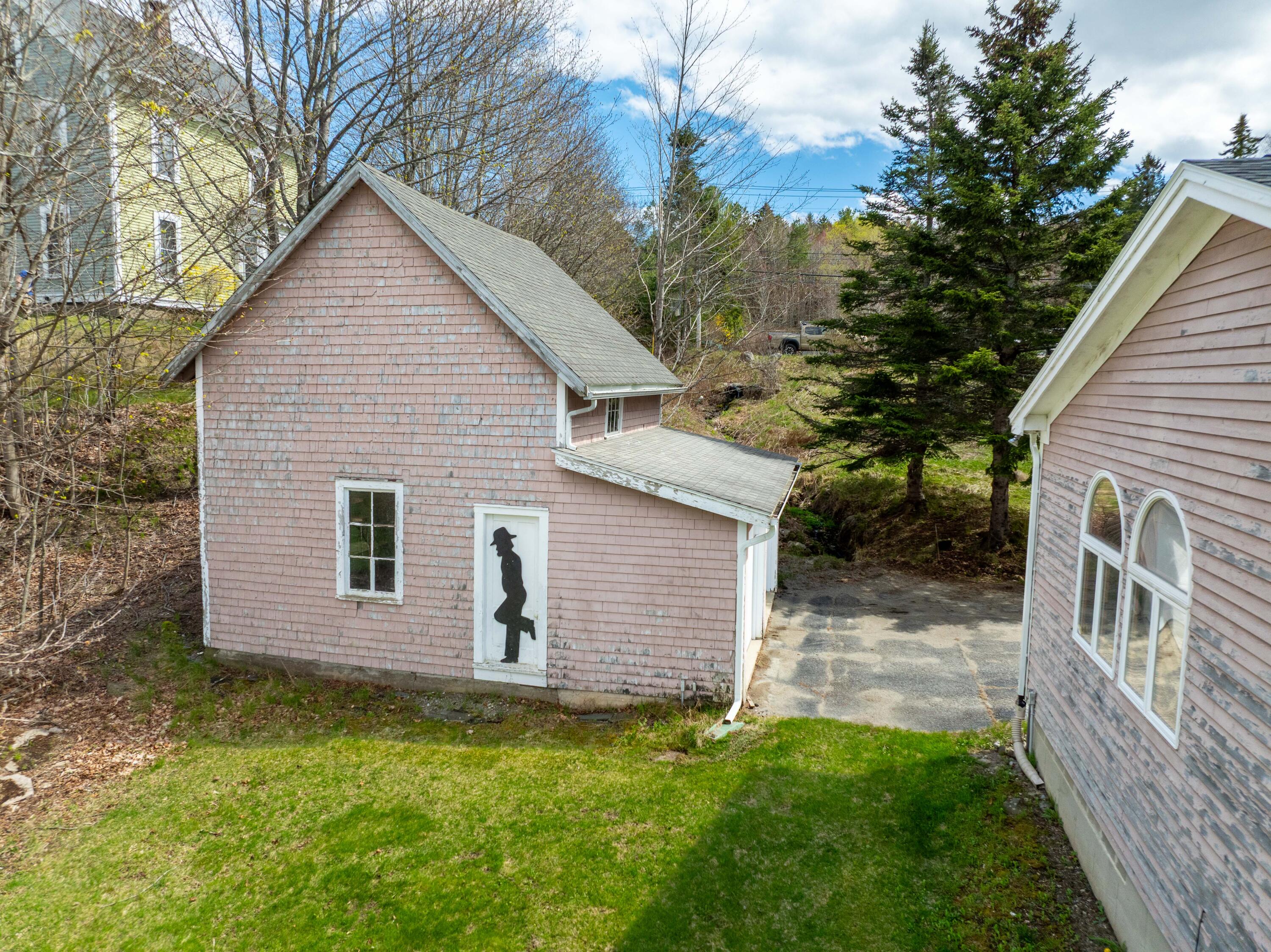 4 Elliot Street Property Photo 18