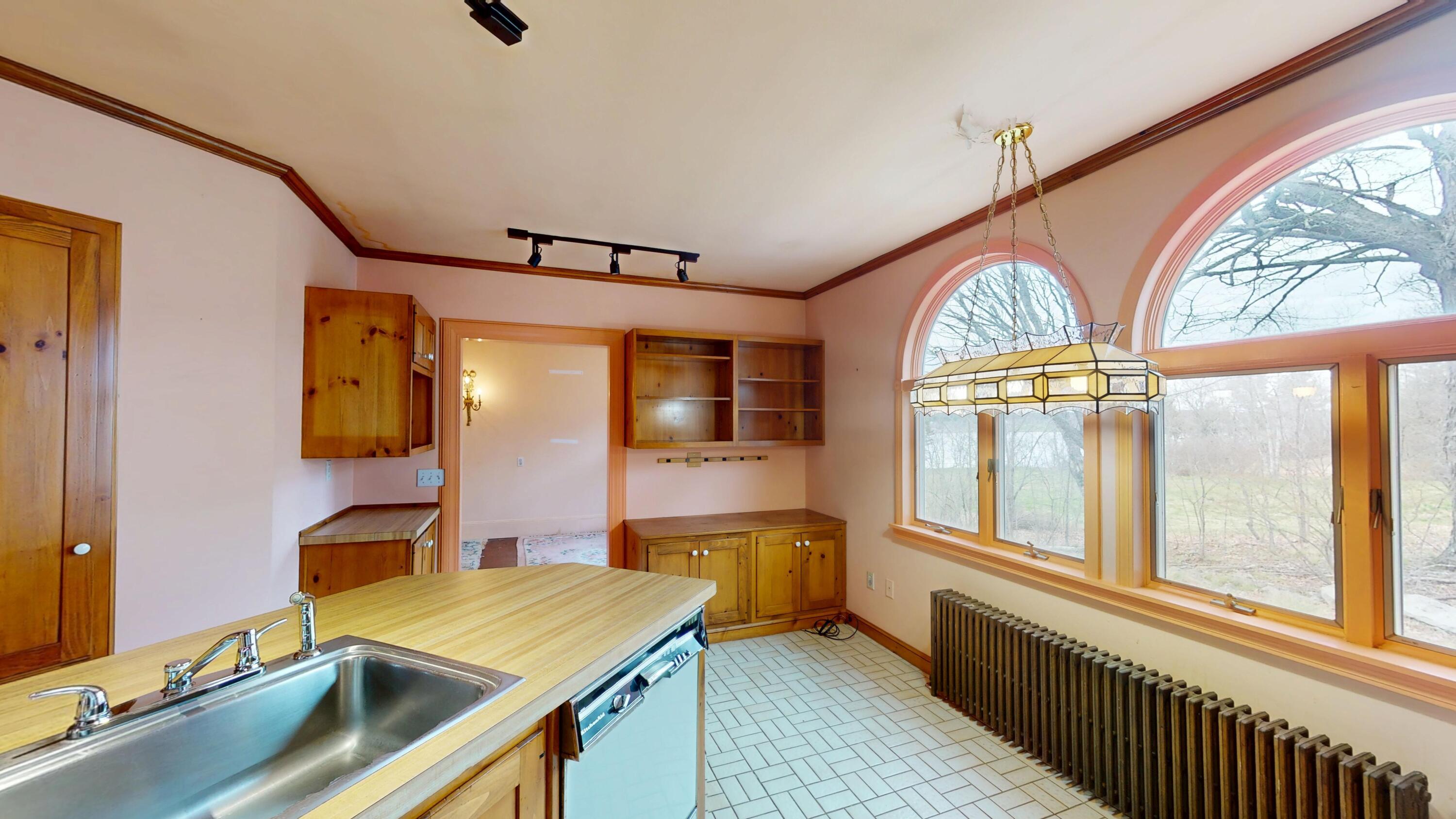 4 Elliot Street Property Photo 37