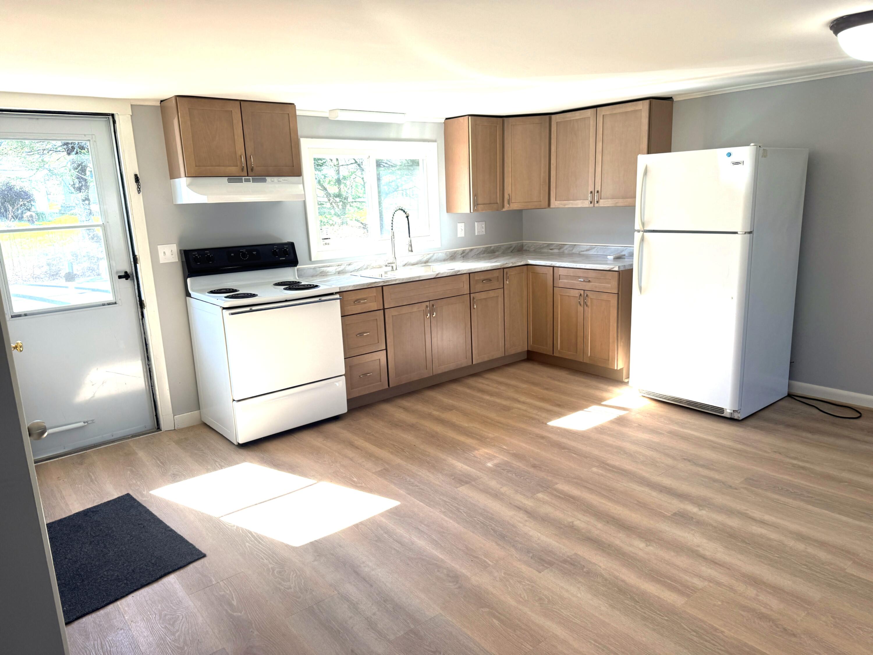 48 School House Road Property Photo 11
