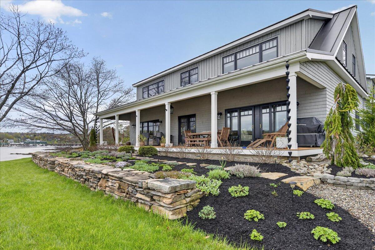 16 Blacks Landing Property Photo 5