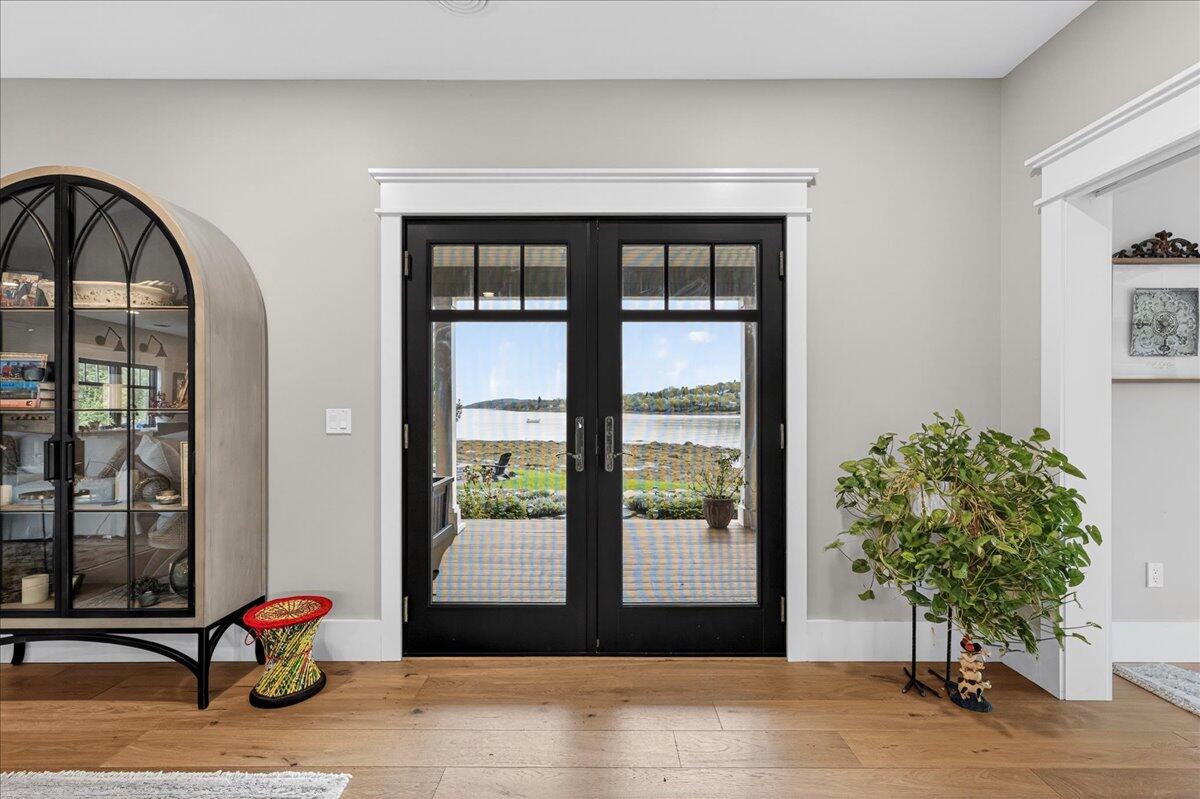 16 Blacks Landing Property Photo 14