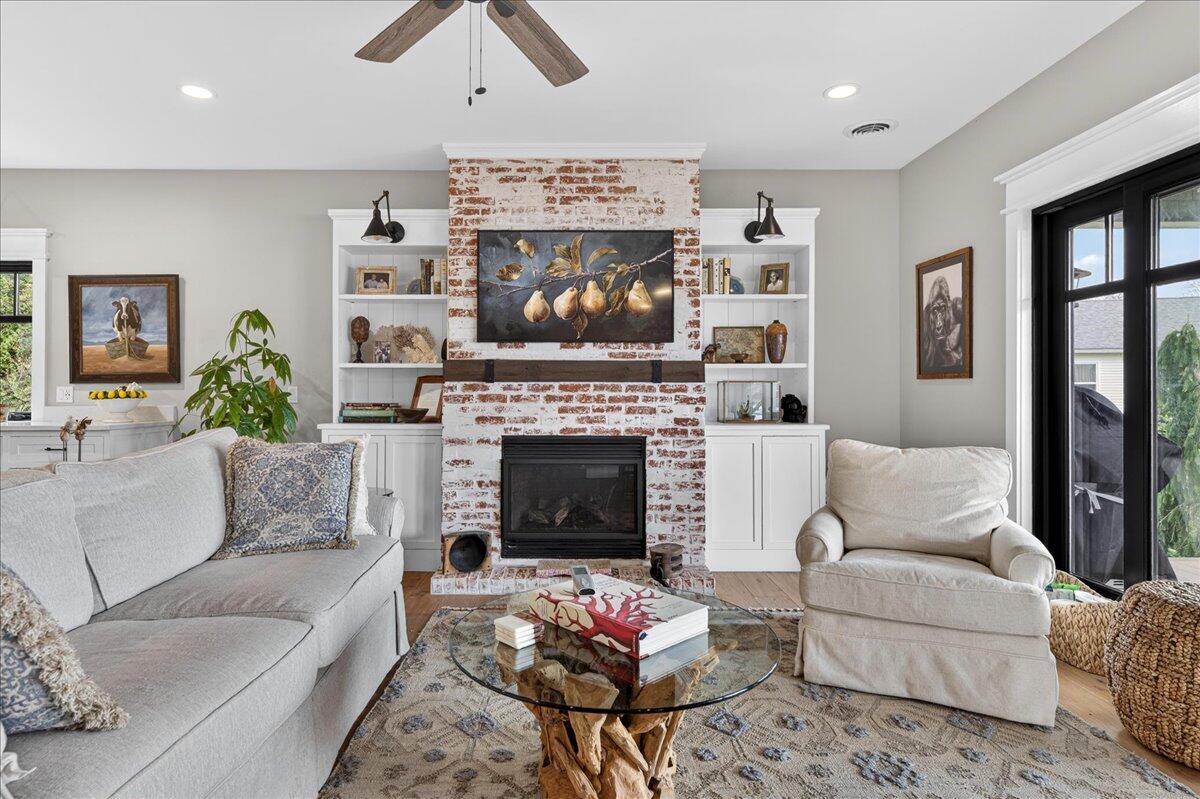 16 Blacks Landing Property Photo 15