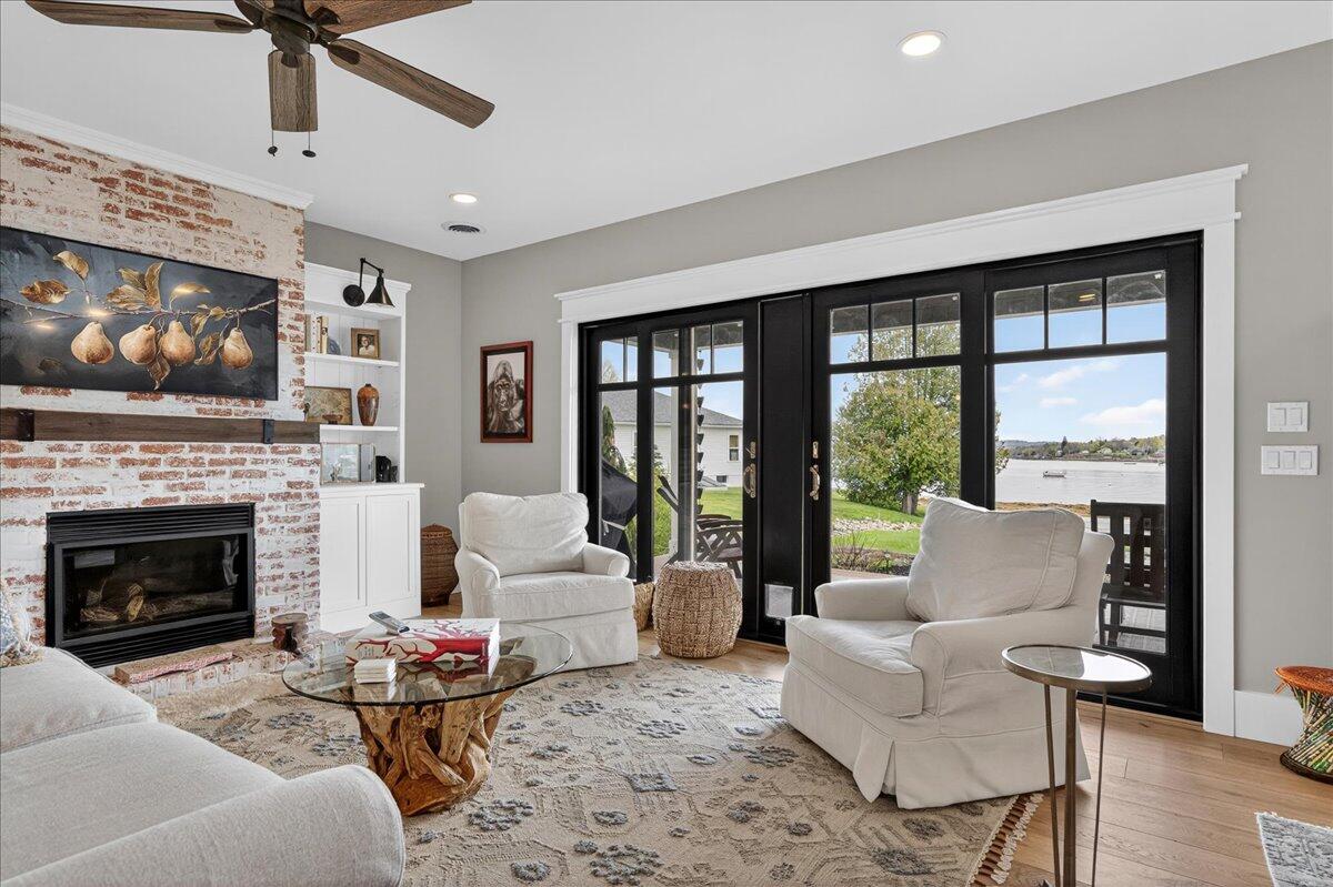 16 Blacks Landing Property Photo 17