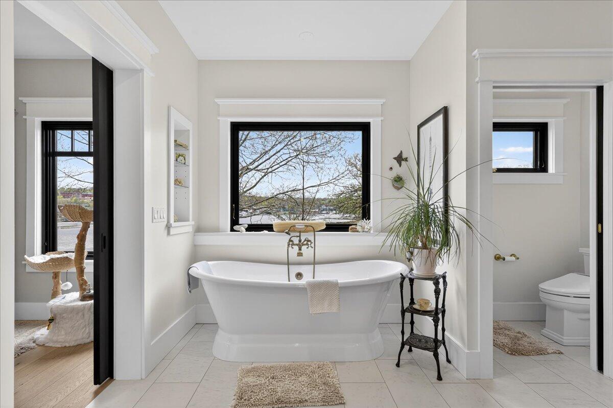 16 Blacks Landing Property Photo 40