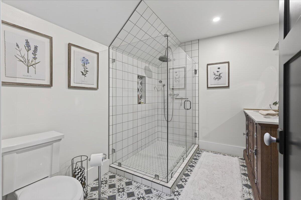 16 Blacks Landing Property Photo 44