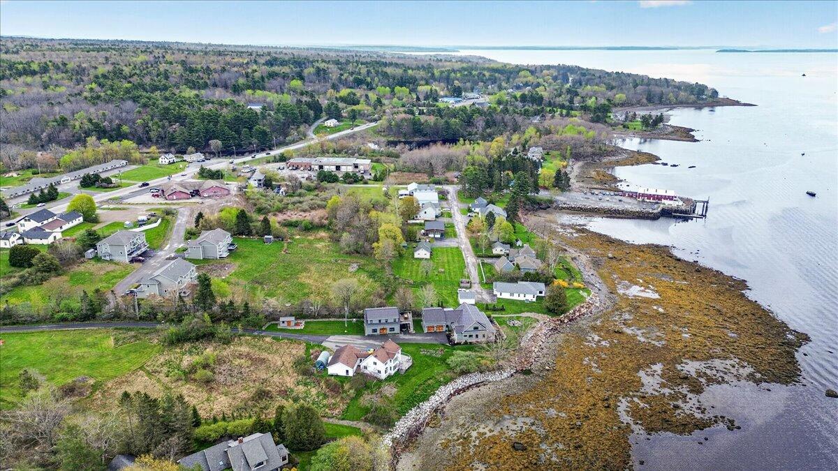 16 Blacks Landing Property Photo 100