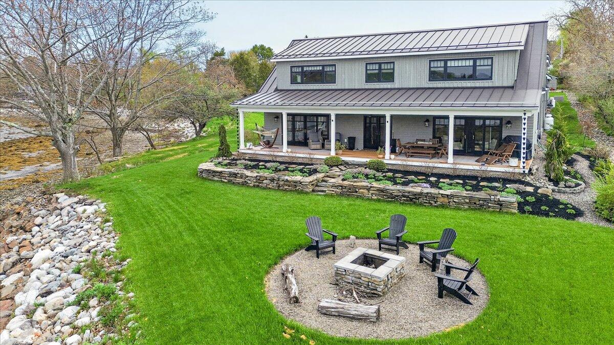 16 Blacks Landing Property Photo 102