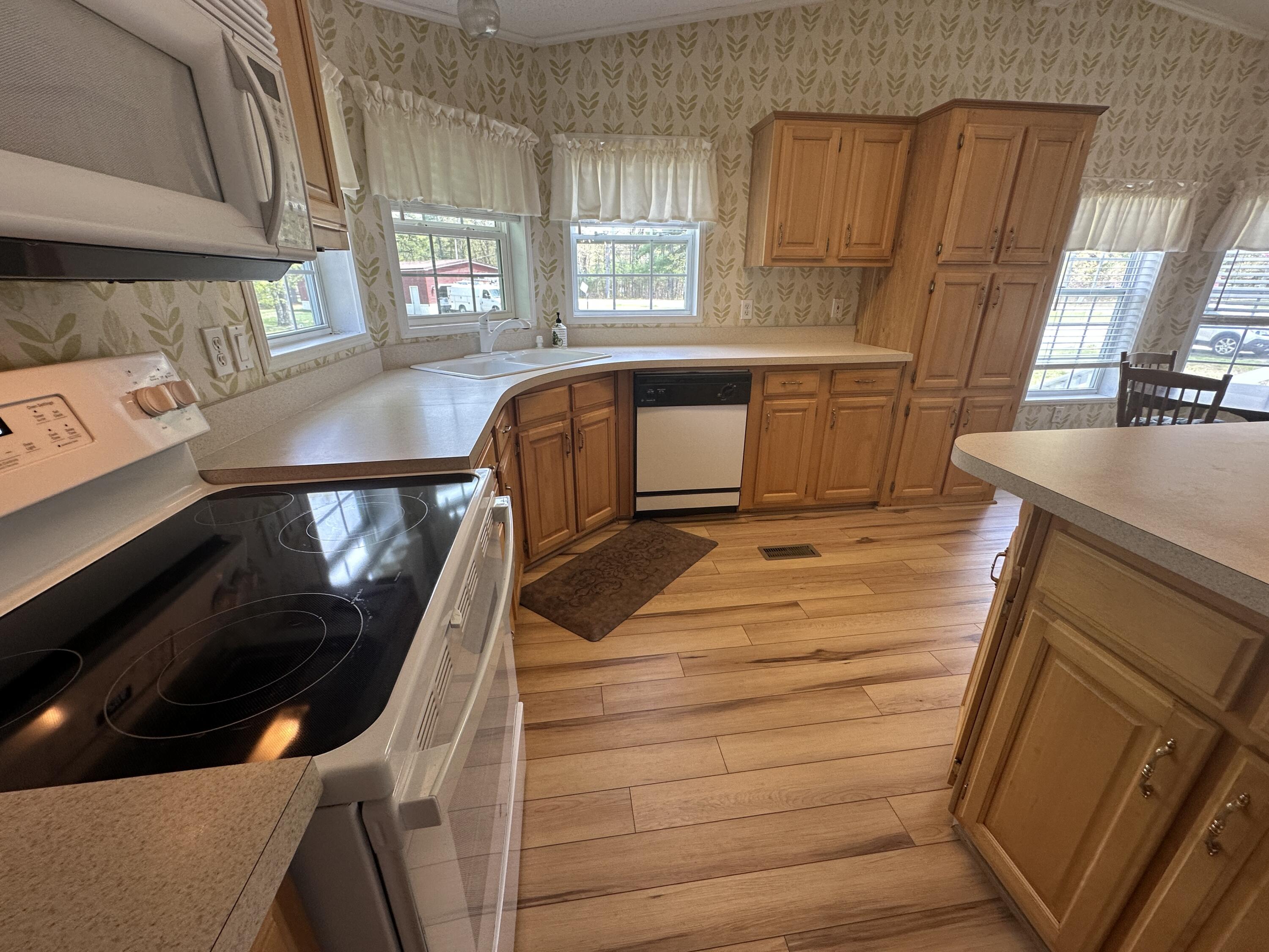 13 Pine Cone Drive Property Photo 5