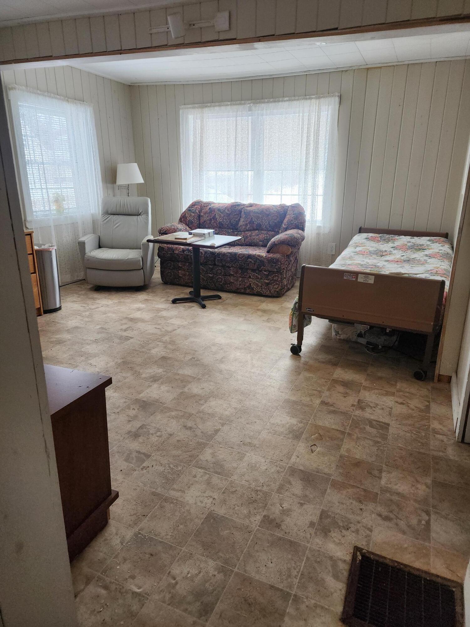 629 Carson Road Property Photo 4