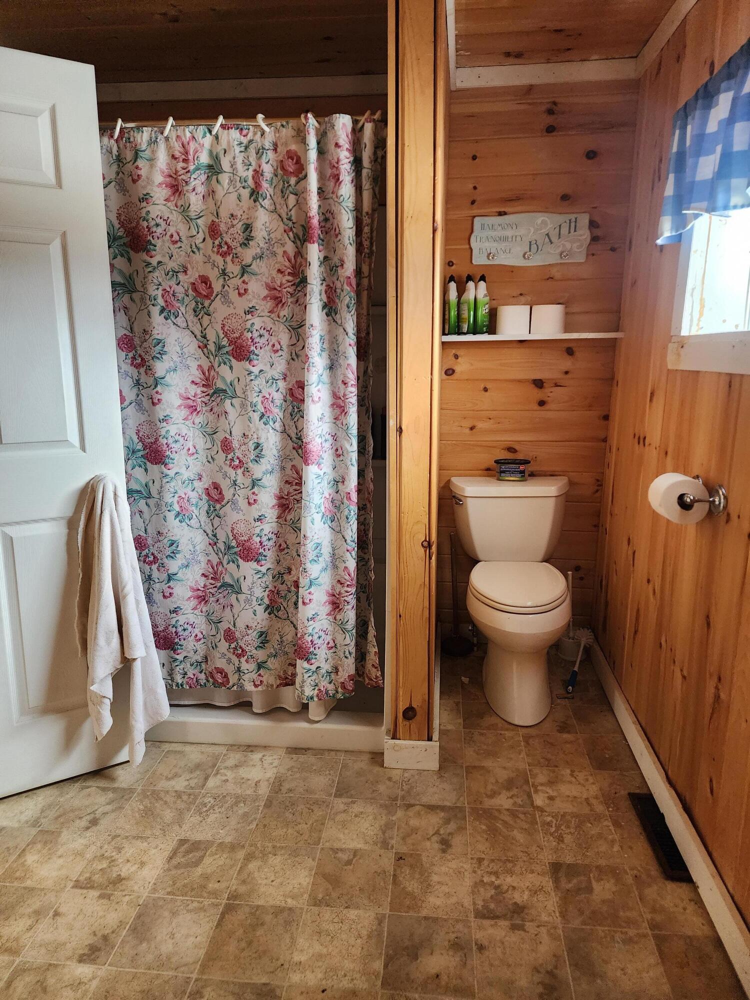 629 Carson Road Property Photo 14
