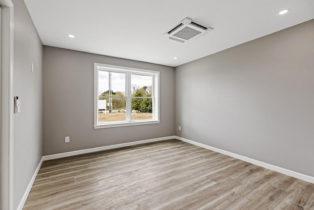 2 Meadow Drive 0 Property Photo 32