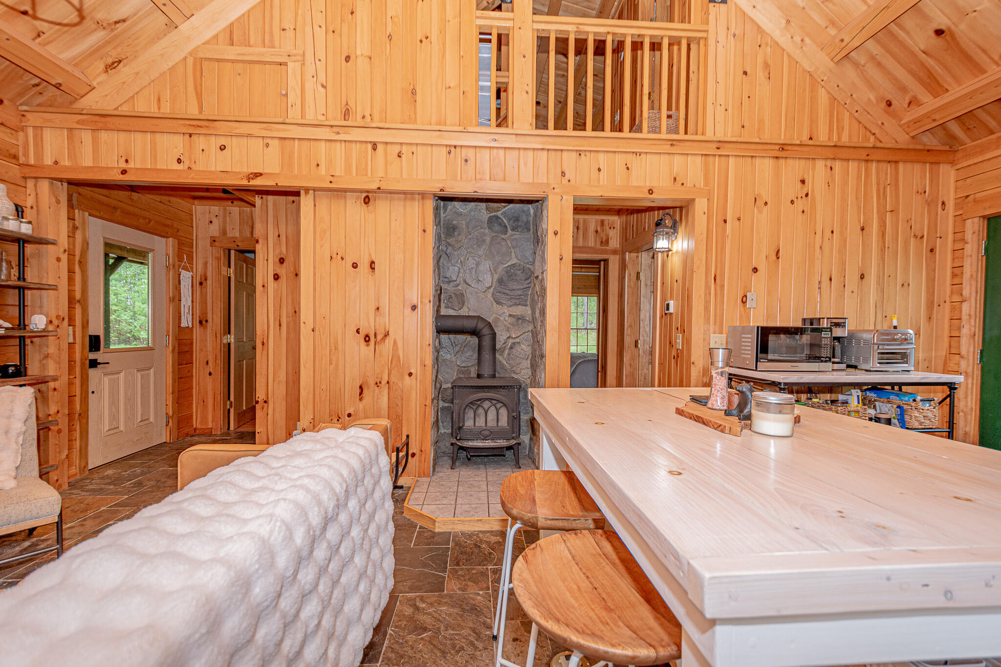 119 Stream Road Property Photo 10