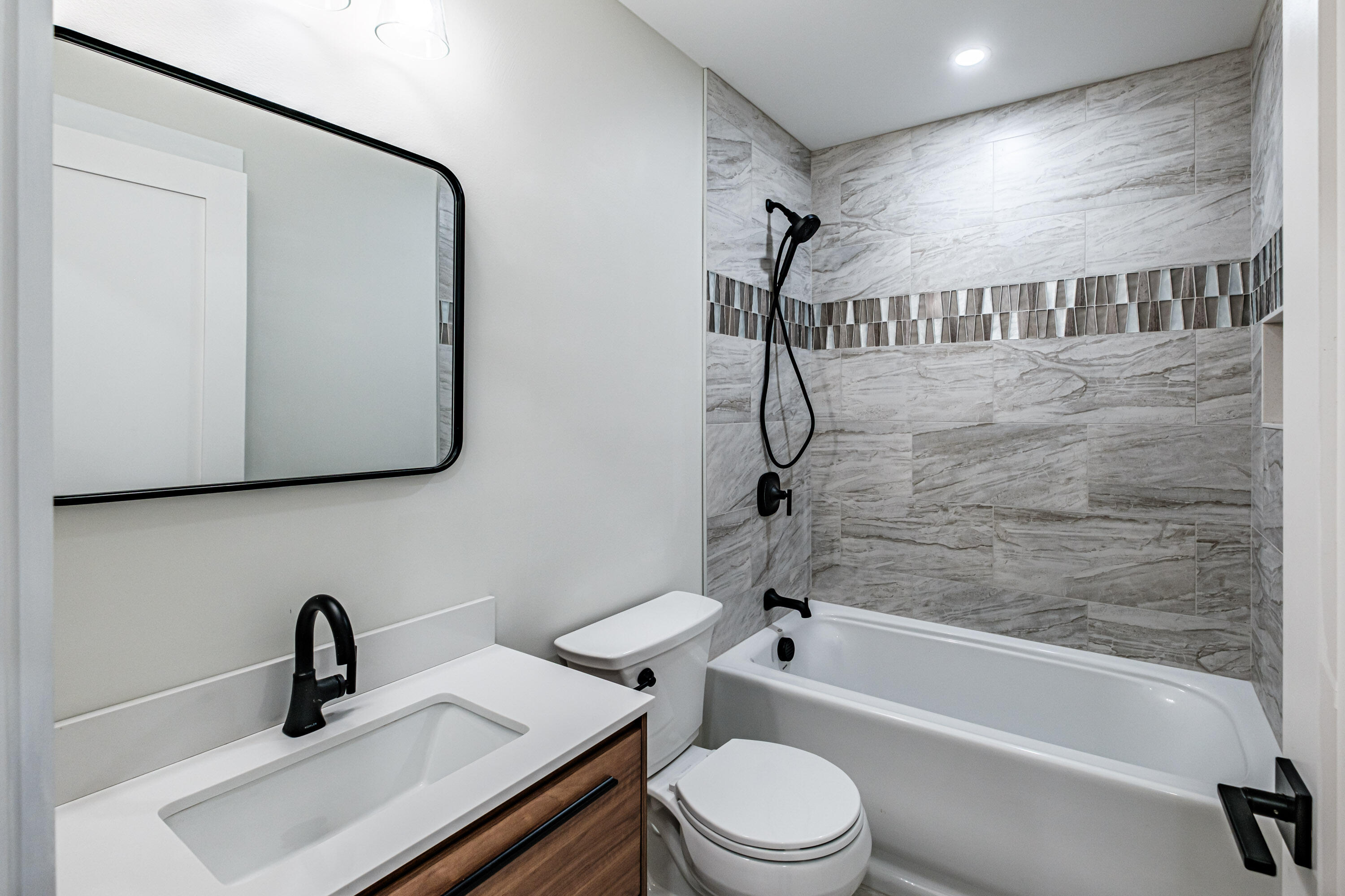 20 Ladyslipper Drive Property Photo 49