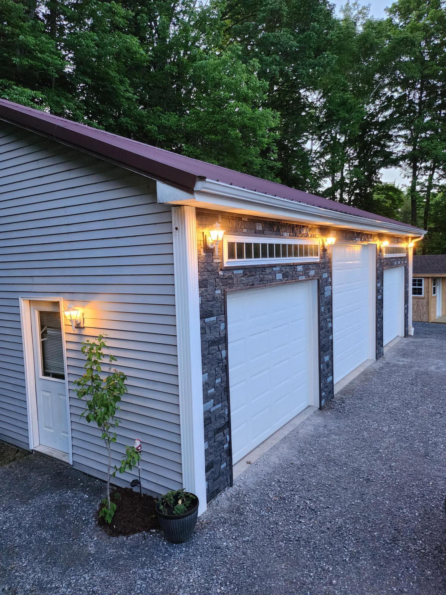 57 Hartland Road Property Photo 4