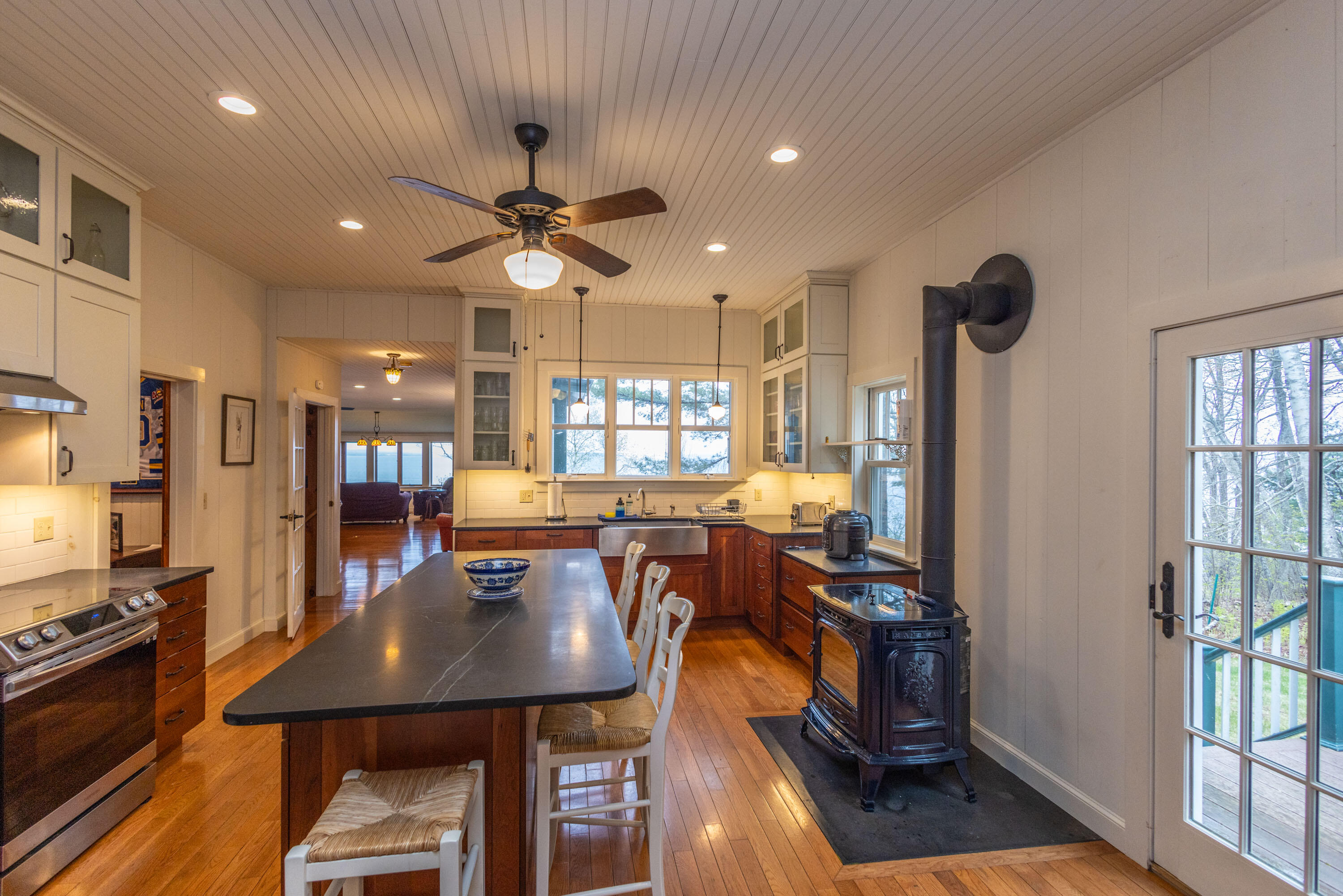 22 Windward Lane Property Photo 18