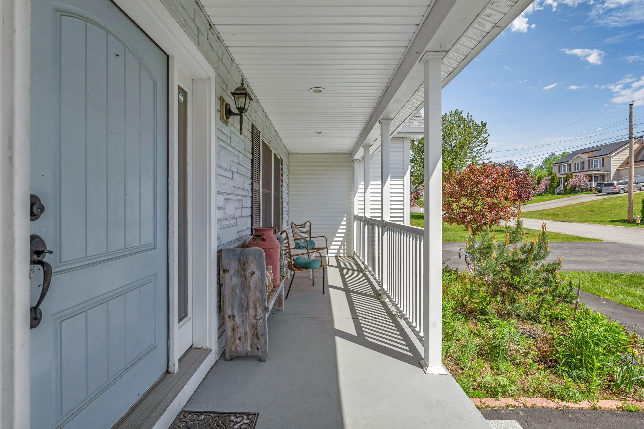 40 Hillview Drive Property Photo 3