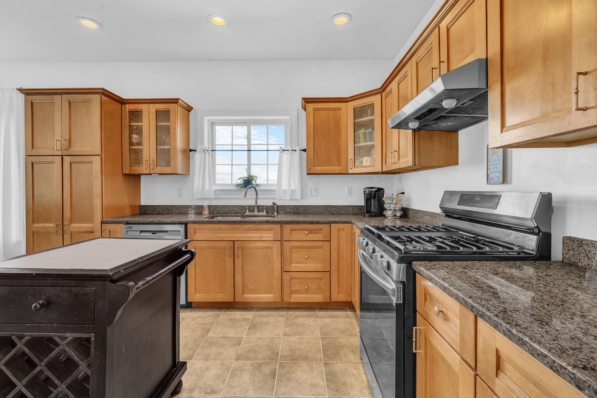40 Hillview Drive Property Photo 19