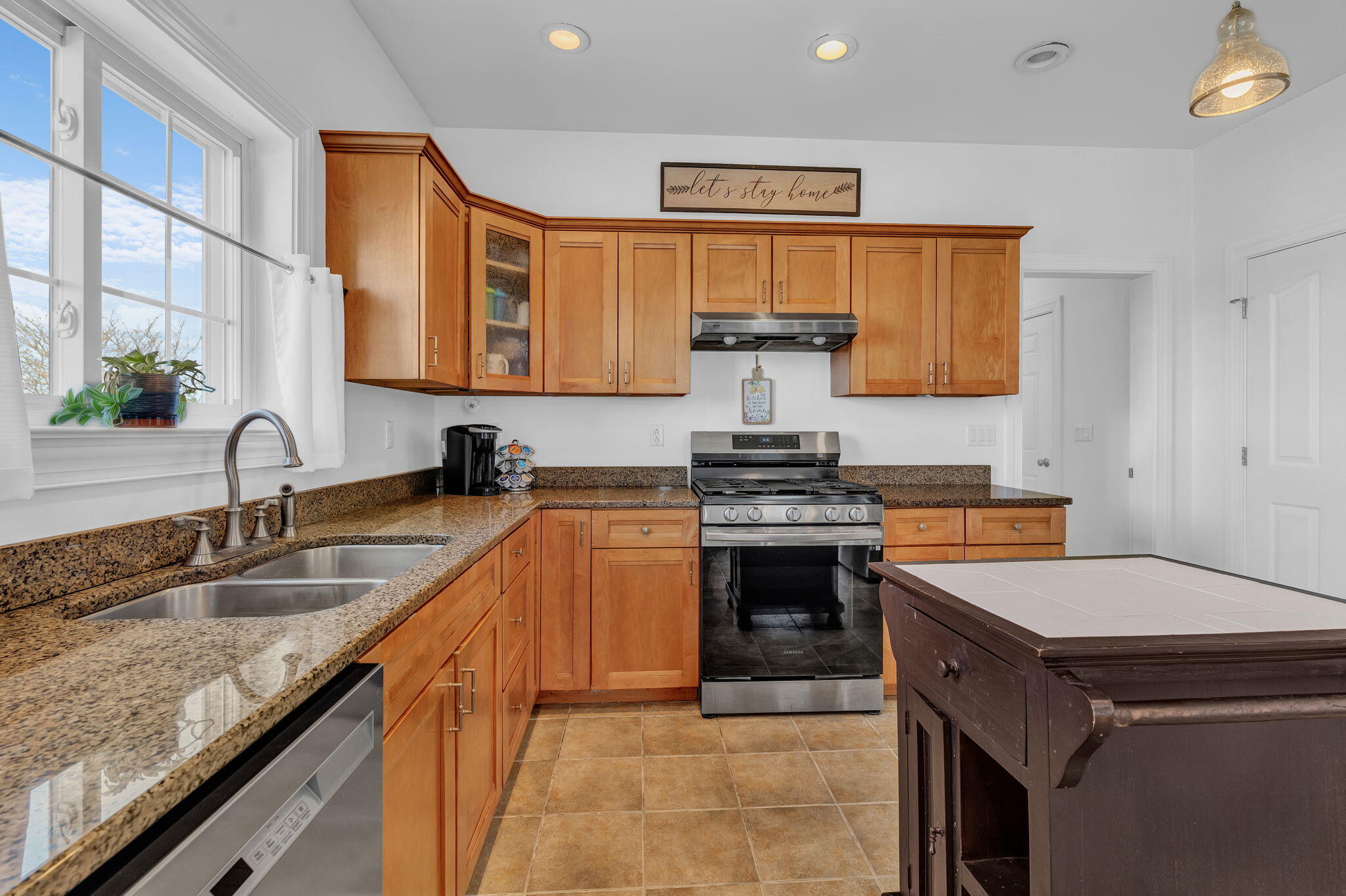 40 Hillview Drive Property Photo 20