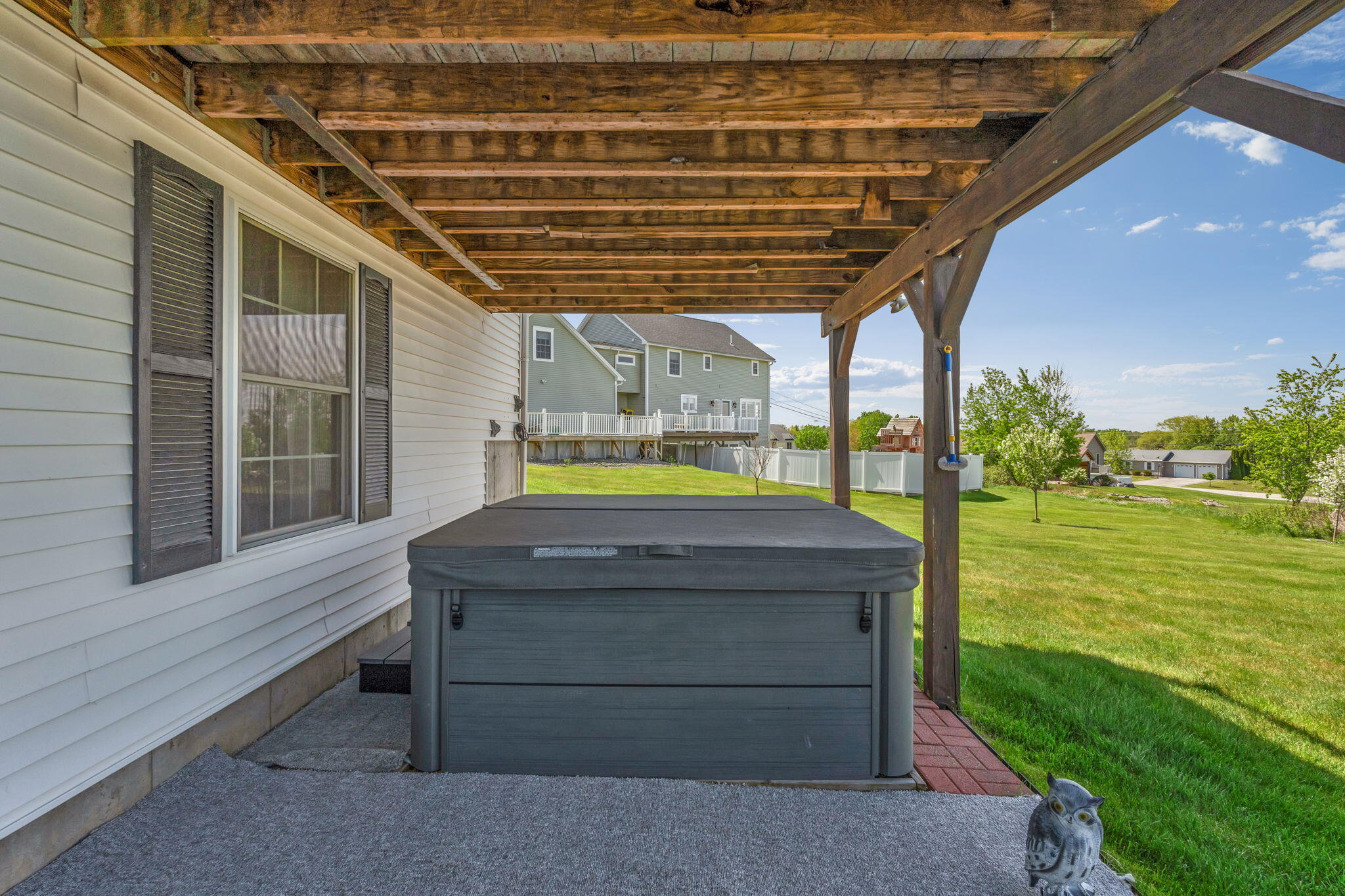 40 Hillview Drive Property Photo 83