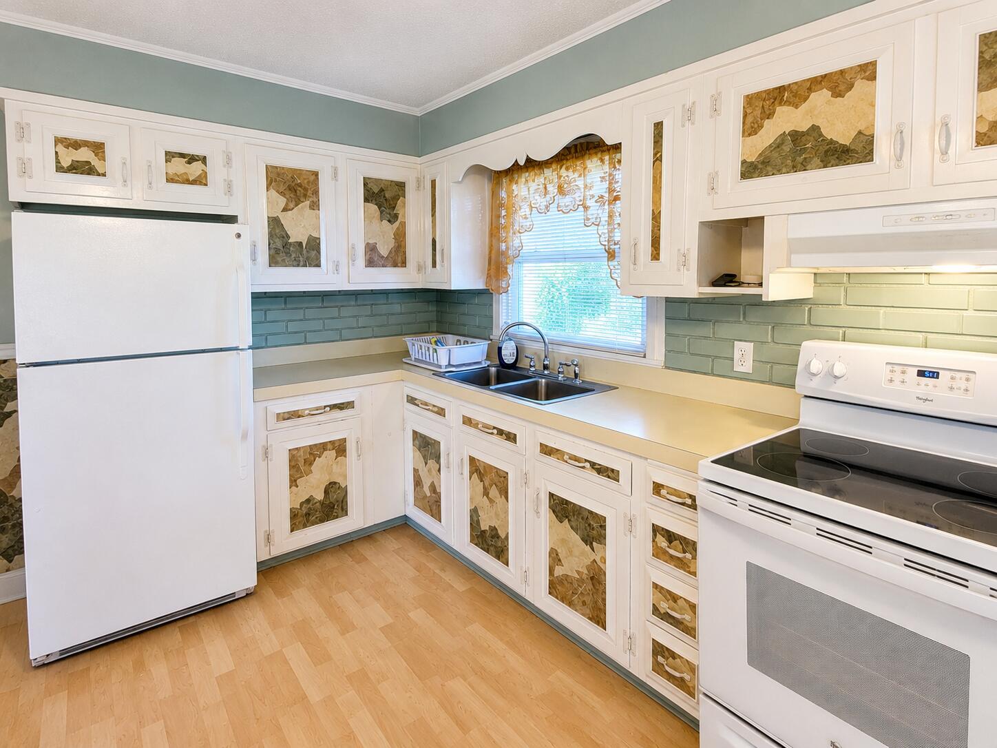 108 Cote Street Property Photo 6