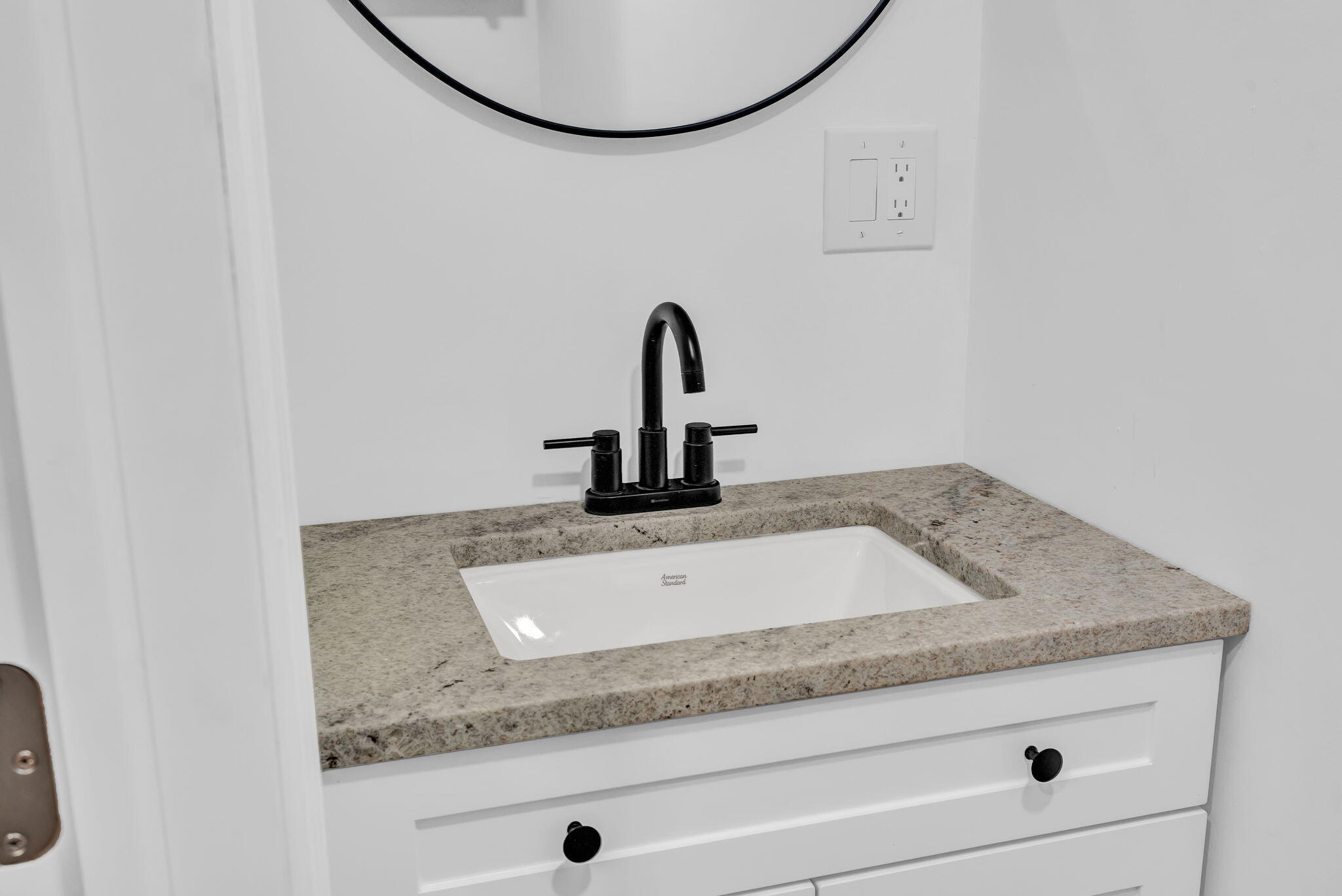 1132 College Avenue Property Photo 22