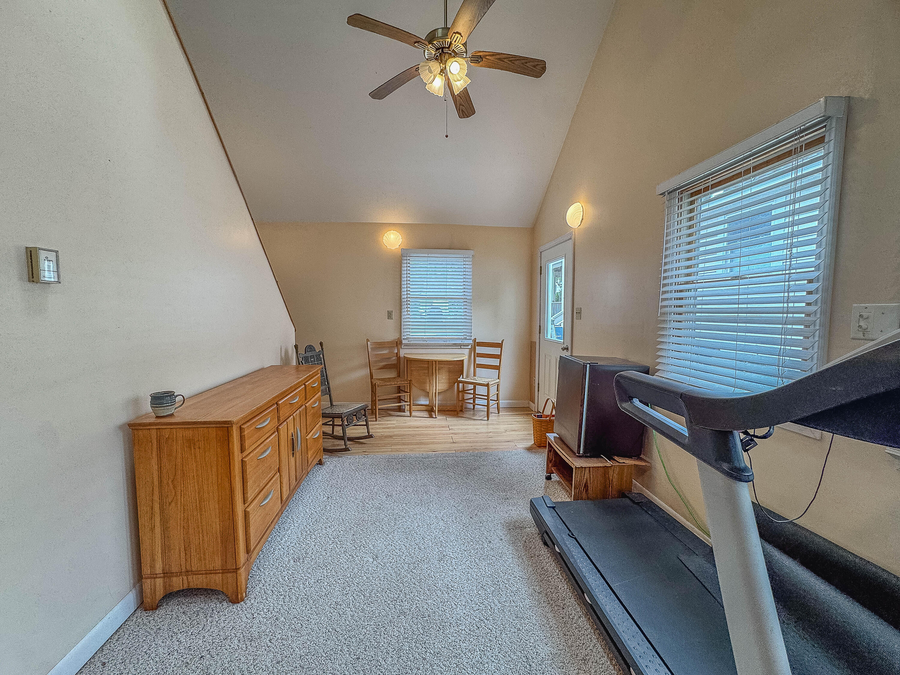 71 Willard Street Property Photo 52