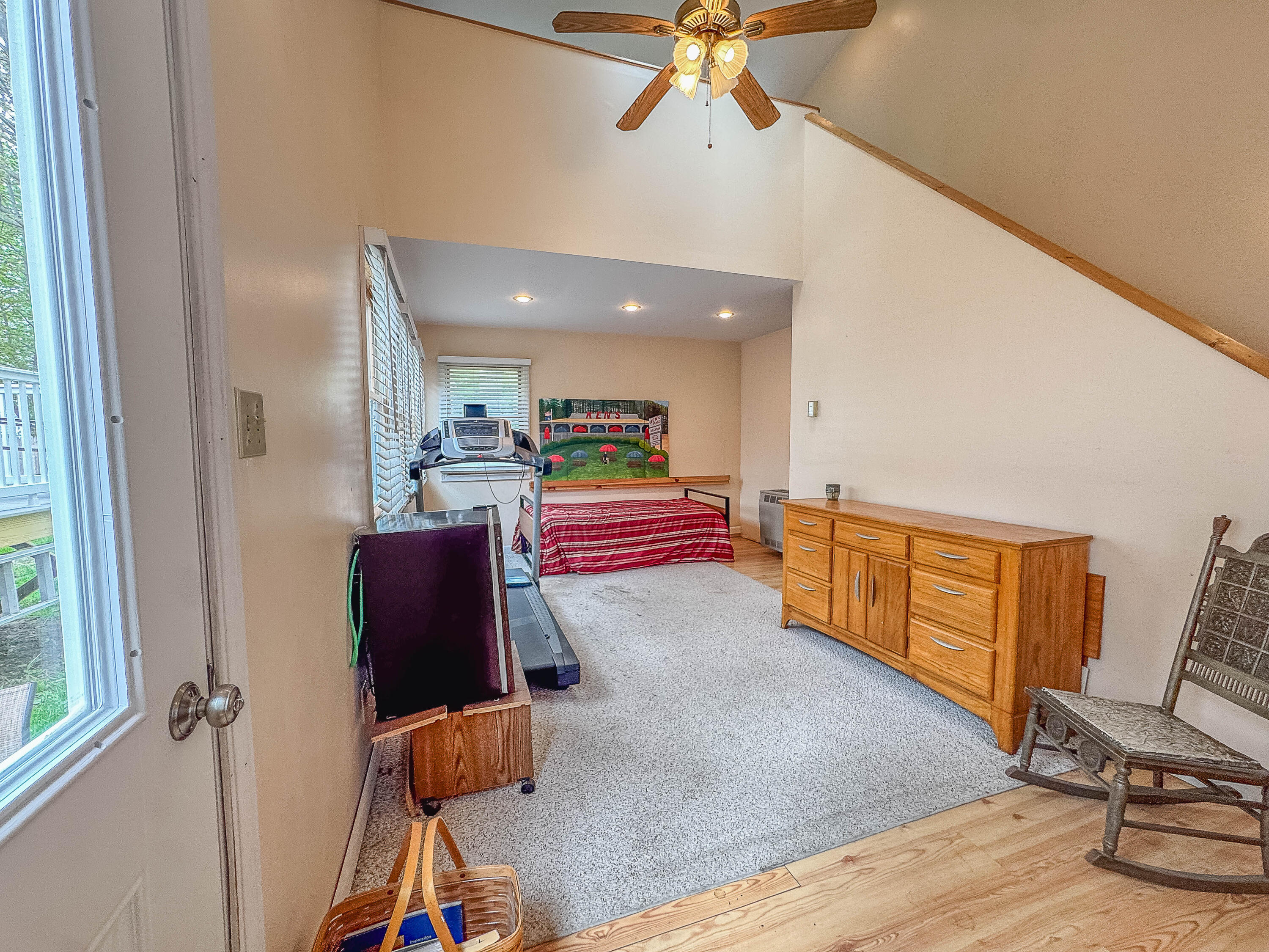 71 Willard Street Property Photo 57