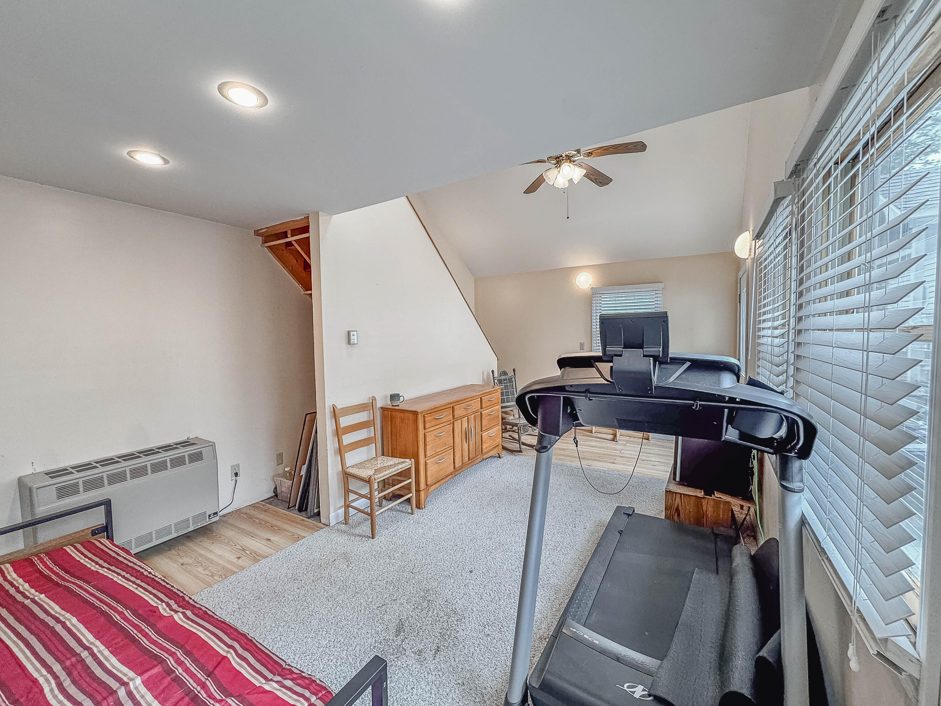 71 Willard Street Property Photo 58