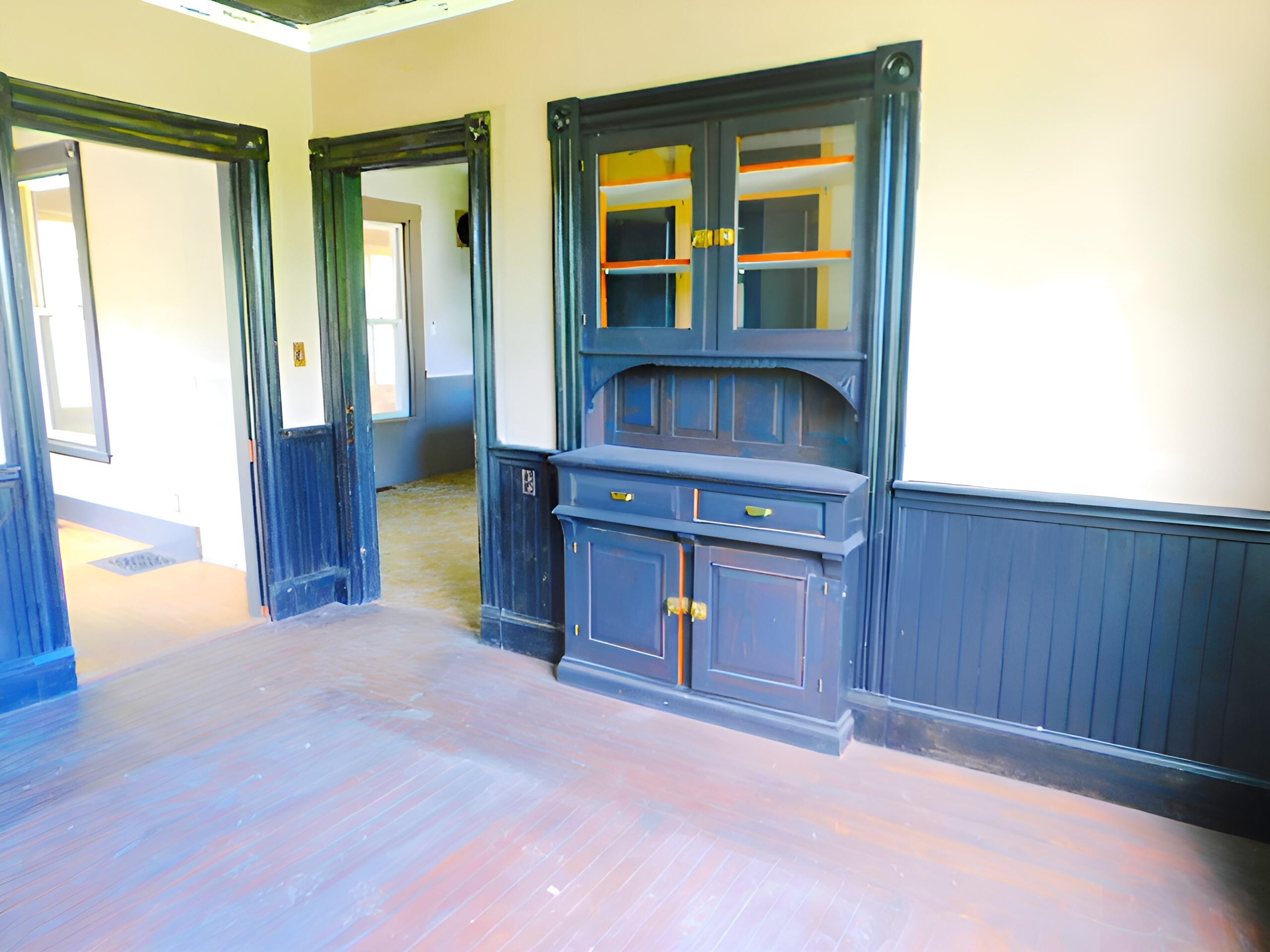 10 Elm Street Property Photo 4