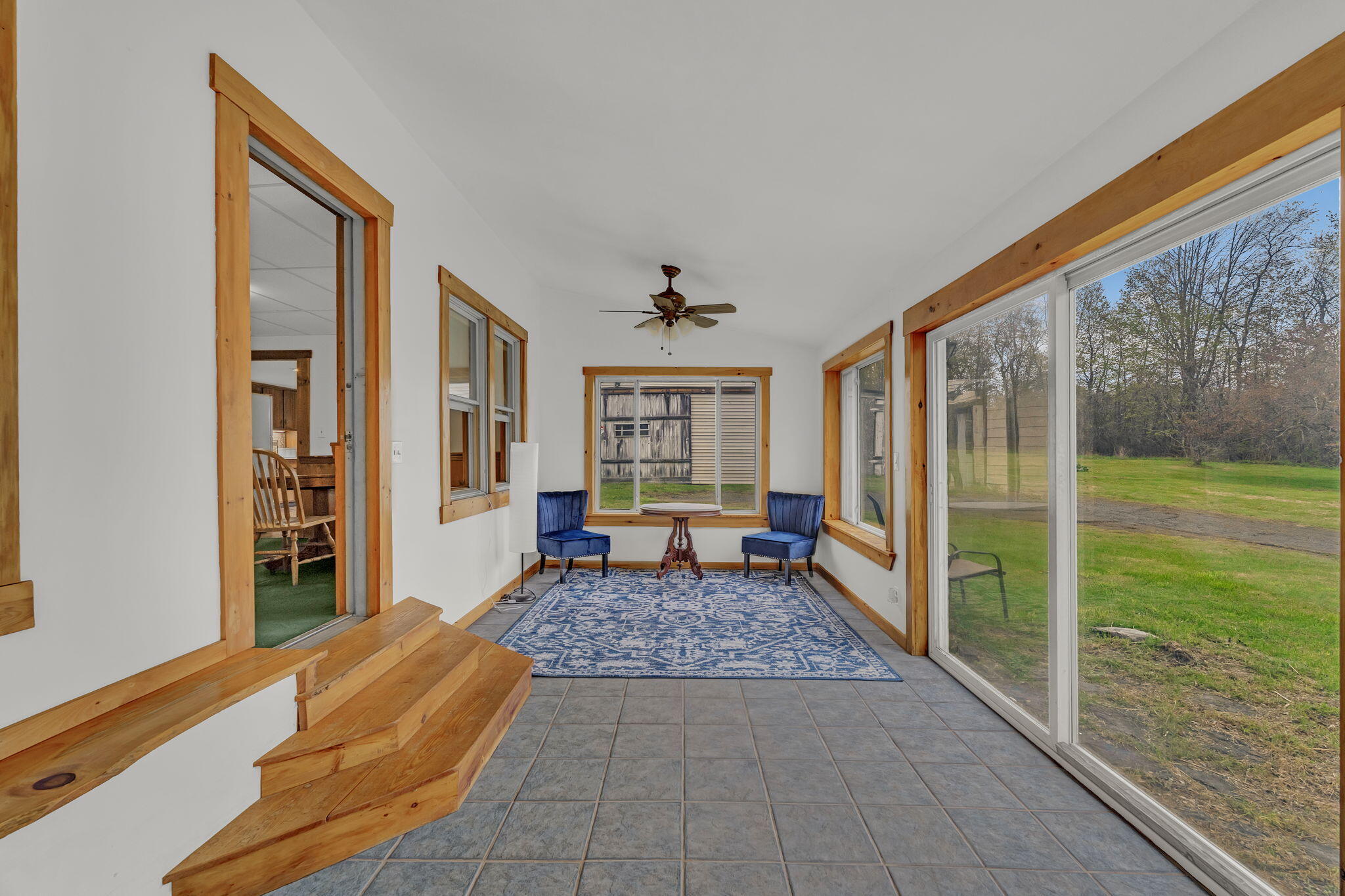 402 Webb Ridge Road Property Photo 4