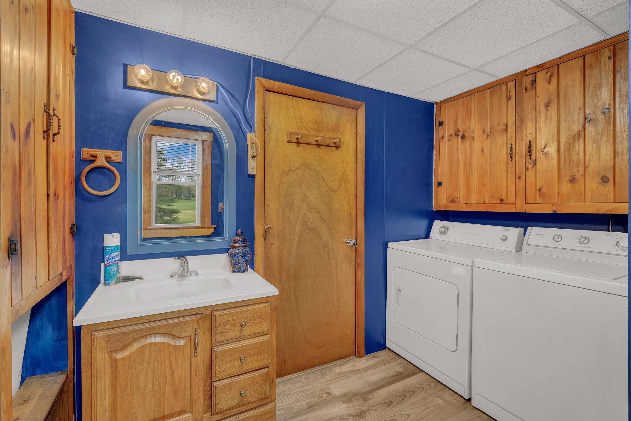 402 Webb Ridge Road Property Photo 19