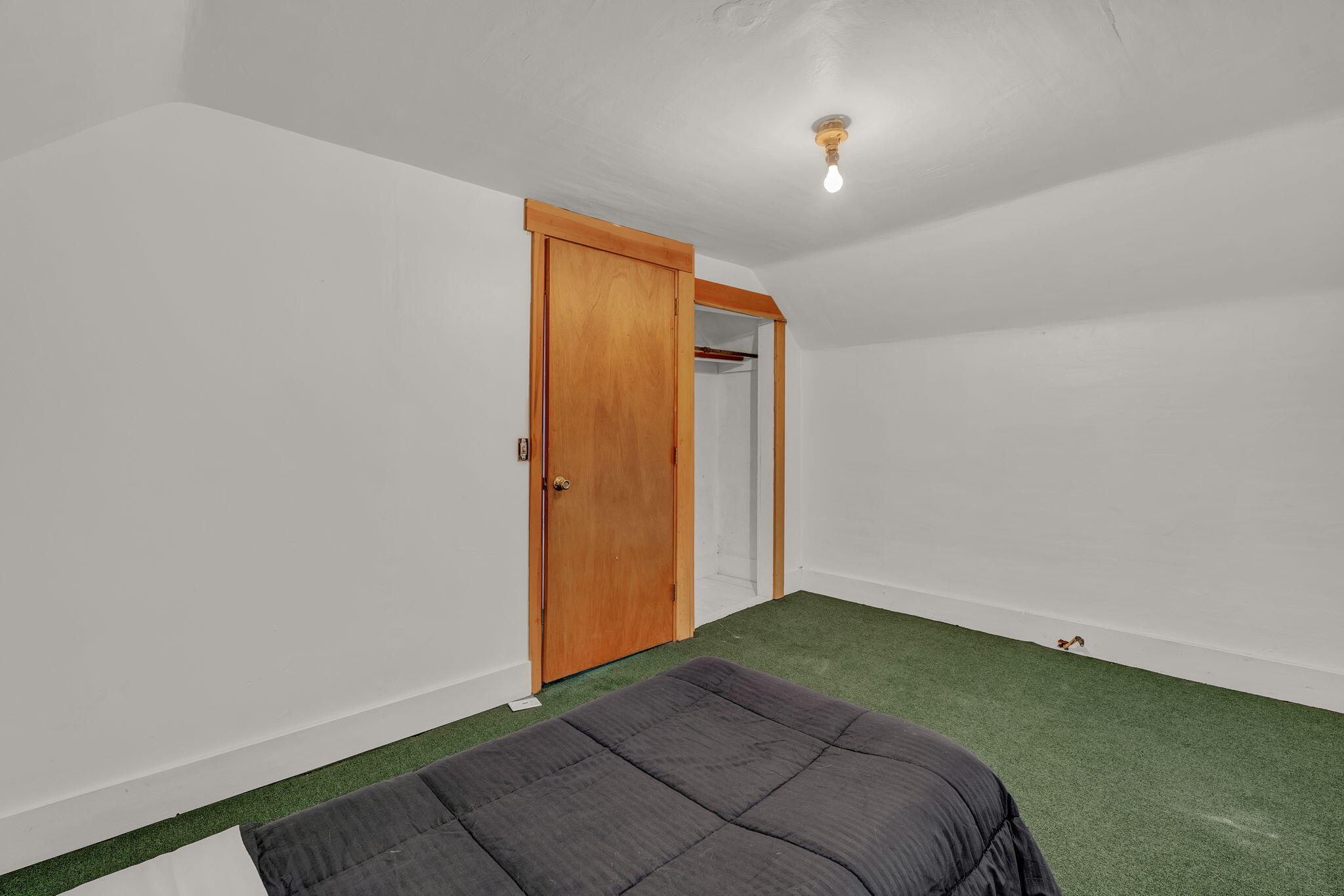 402 Webb Ridge Road Property Photo 25